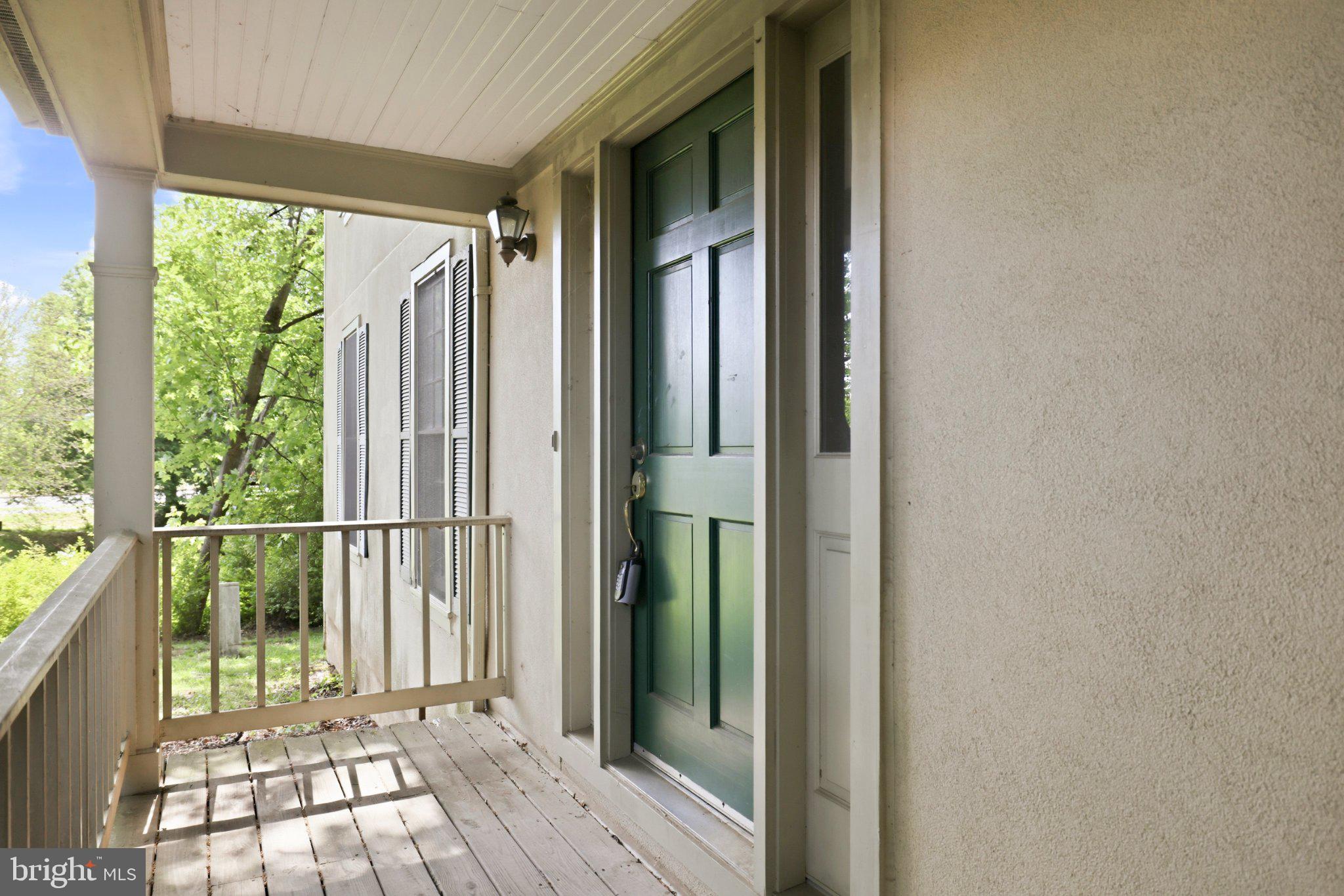 4 LINDEN HILL WAY SW