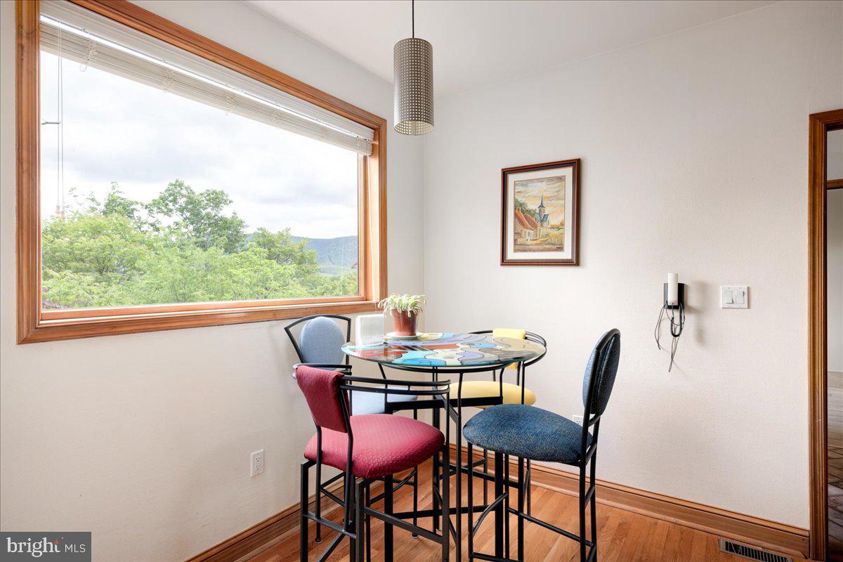 106 CREST RIVER DRIVE
