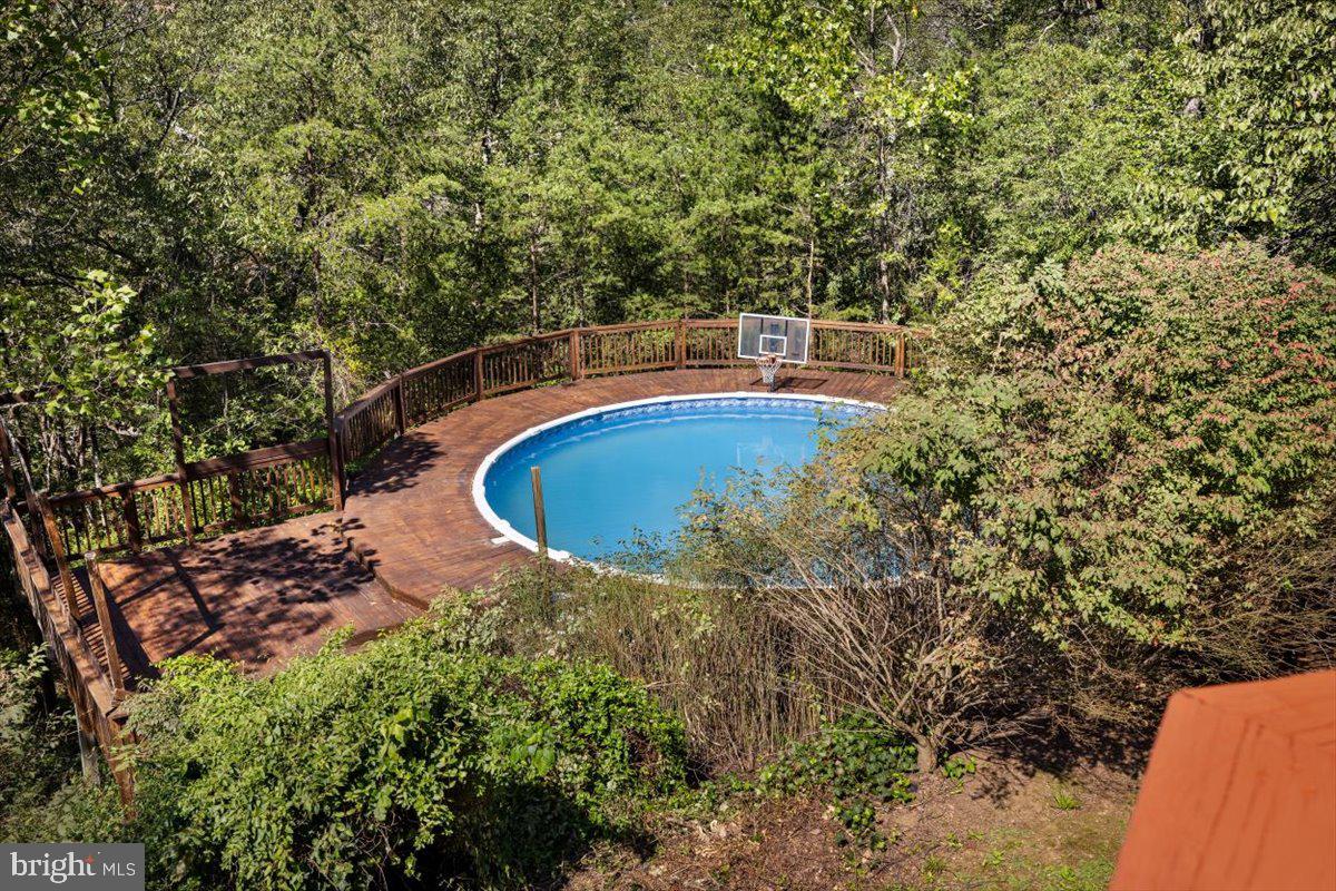 106 CREST RIVER DRIVE