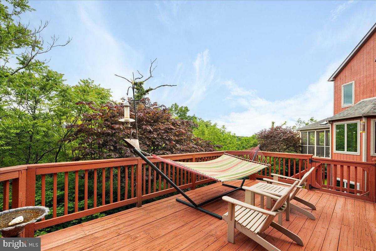 106 CREST RIVER DRIVE