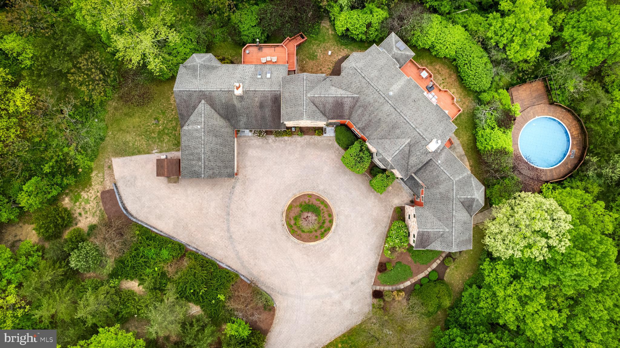 106 CREST RIVER DRIVE