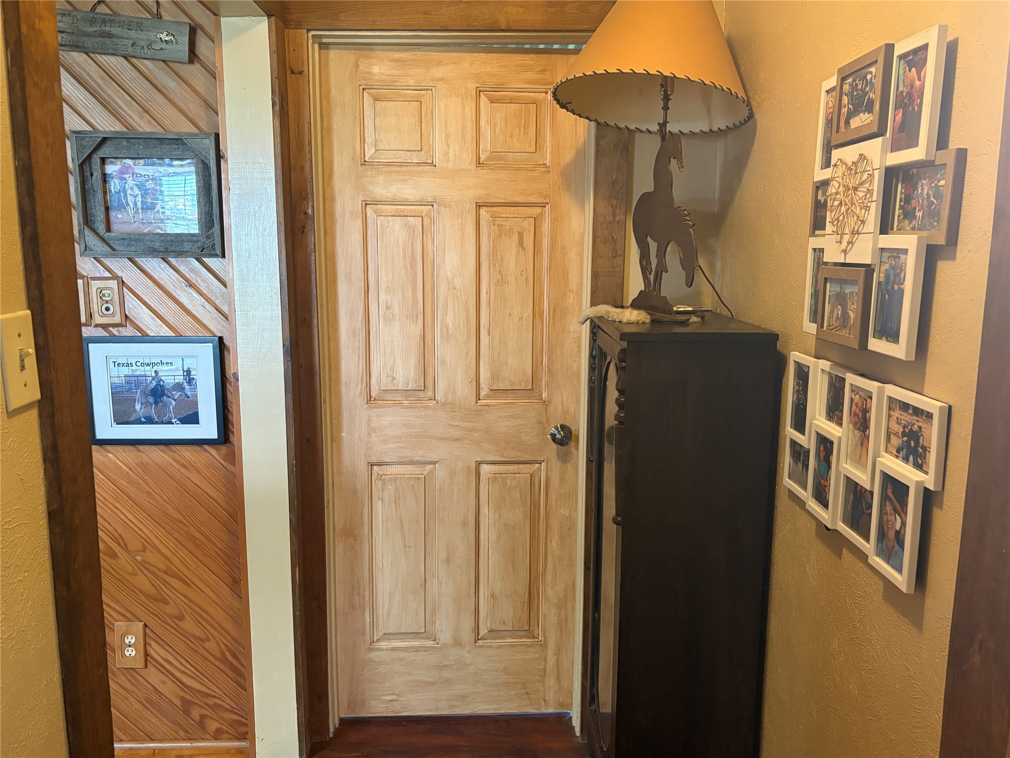 15901 County Road 1030