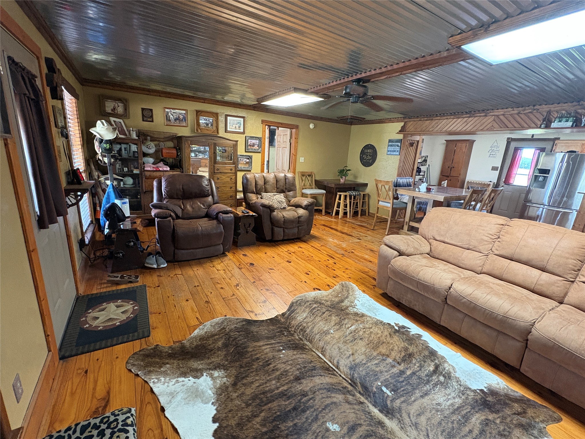 15901 County Road 1030