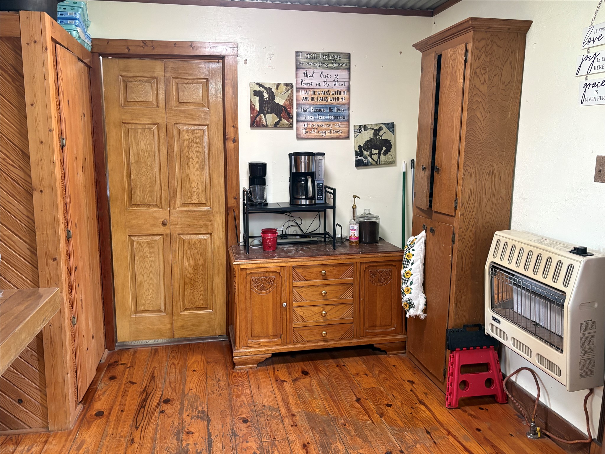15901 County Road 1030