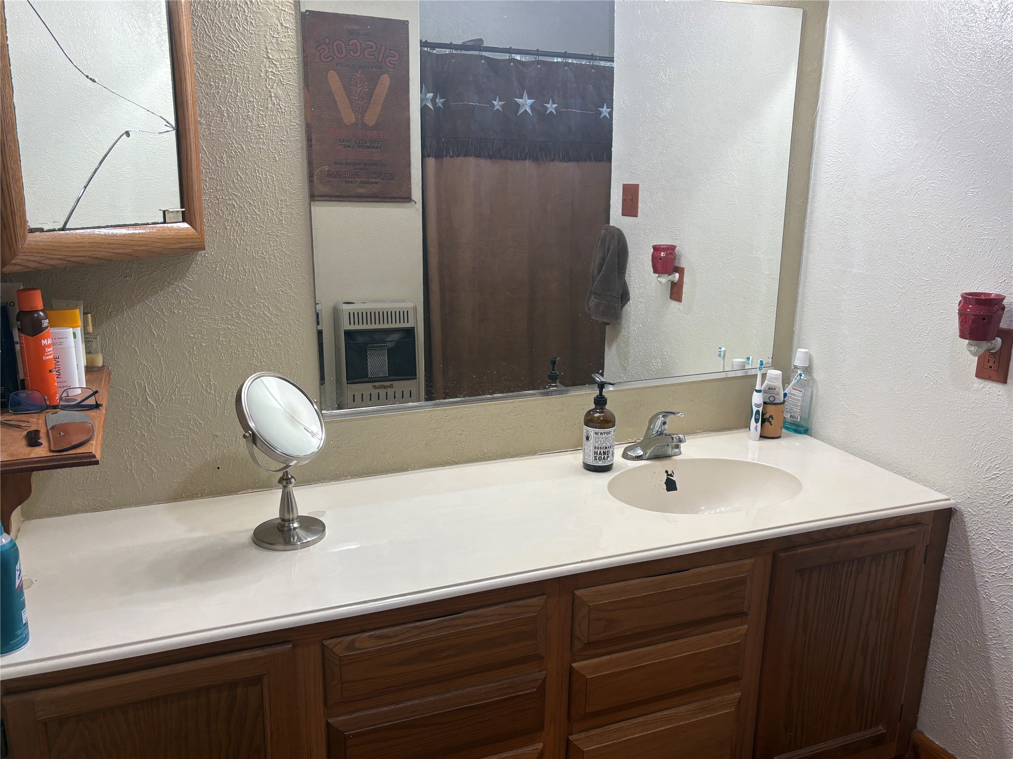 15901 County Road 1030