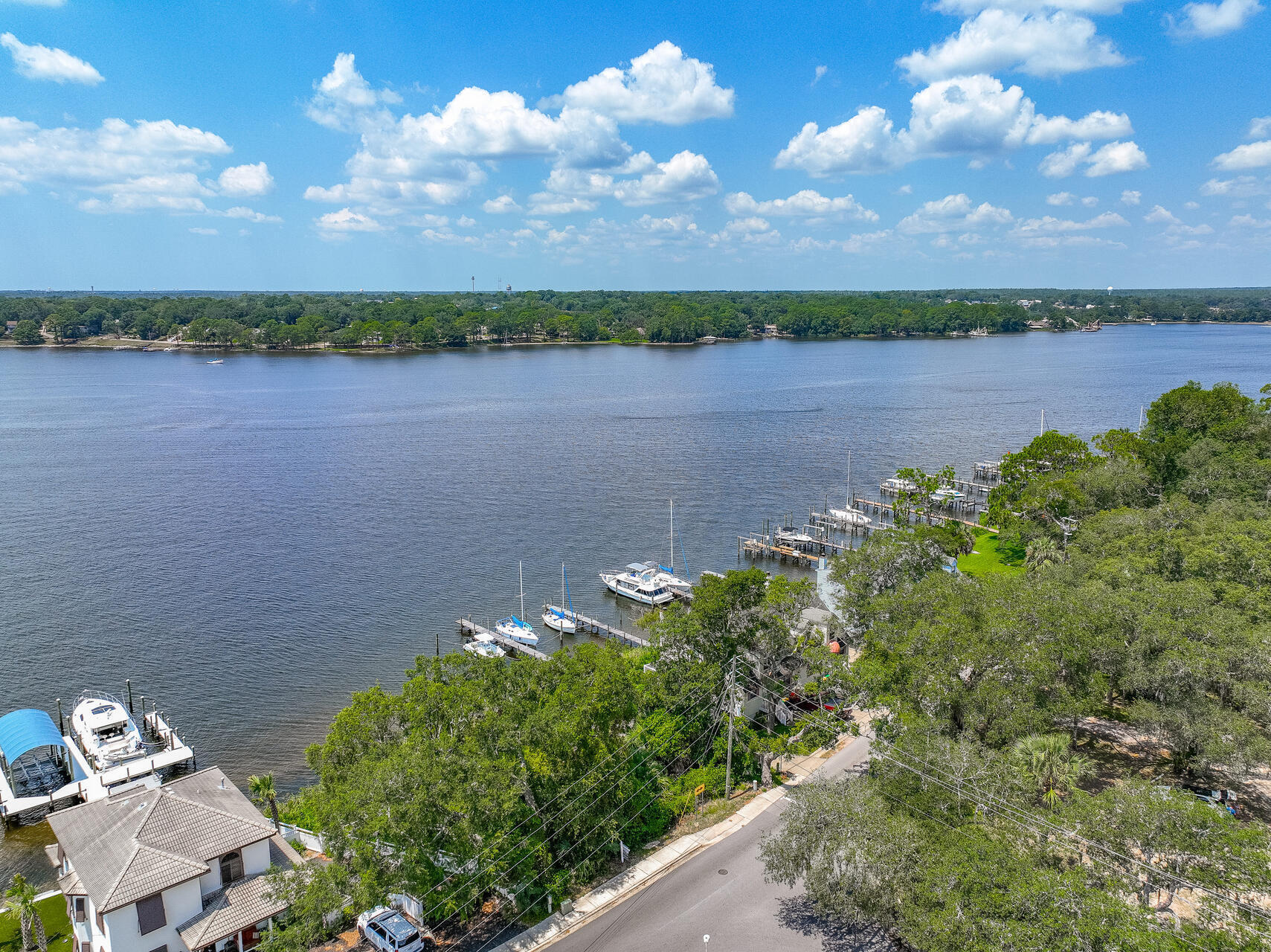 00 Bayshore Drive