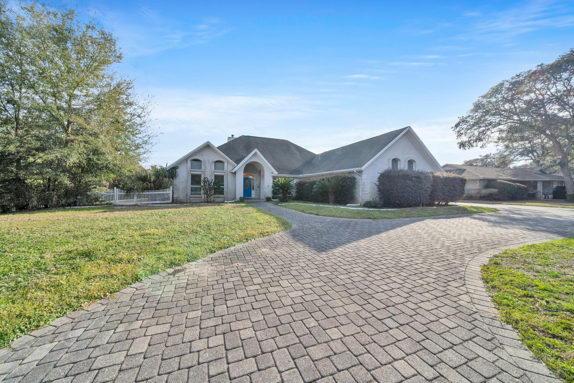83 Lake Lorraine Circle