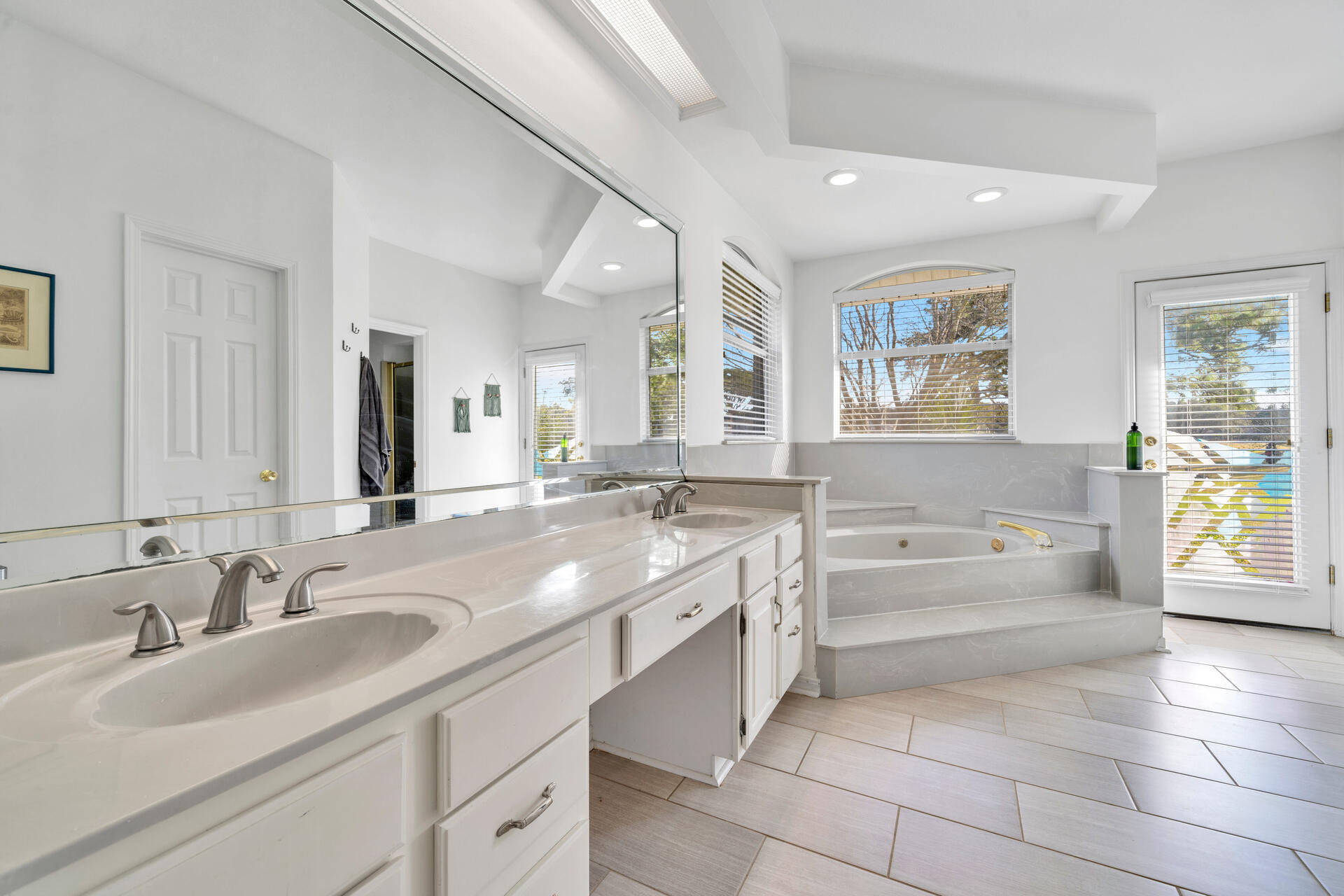 83 Lake Lorraine Circle