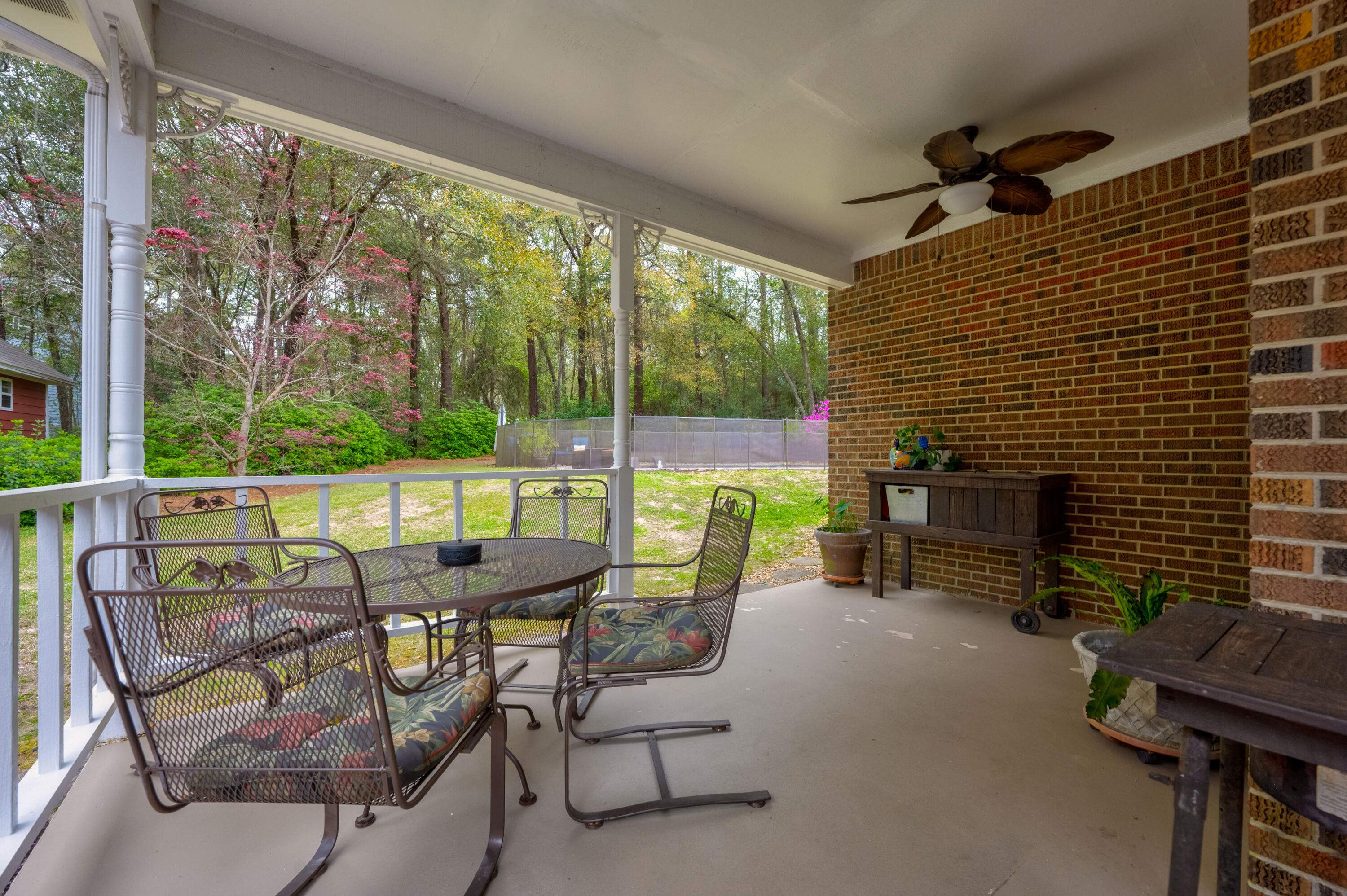 821 Lake Amick Drive