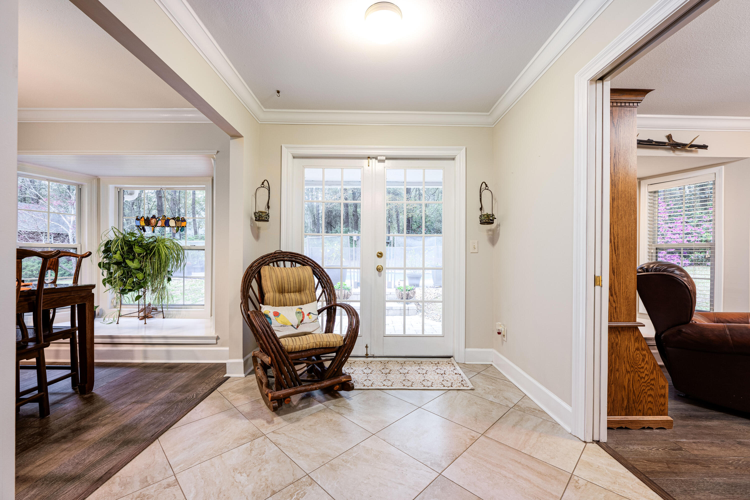 821 Lake Amick Drive