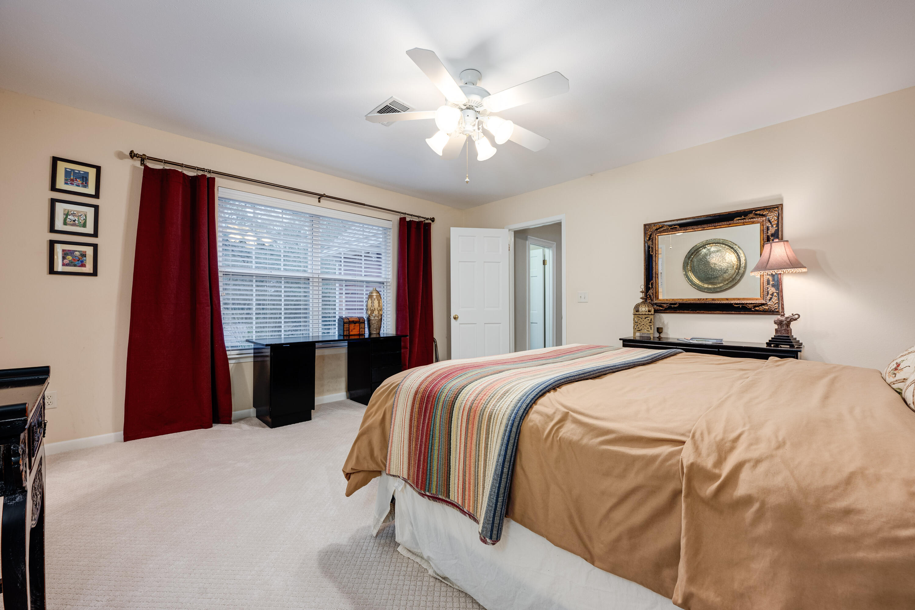 821 Lake Amick Drive