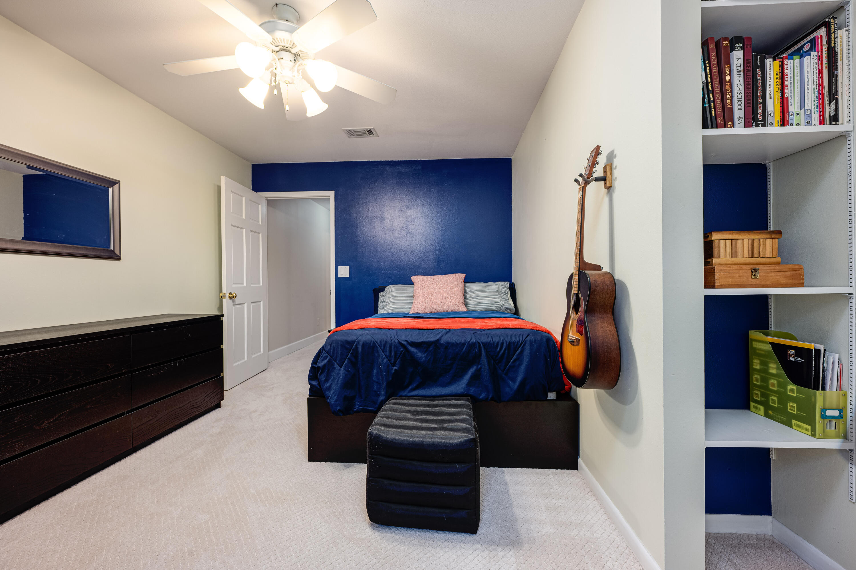 821 Lake Amick Drive