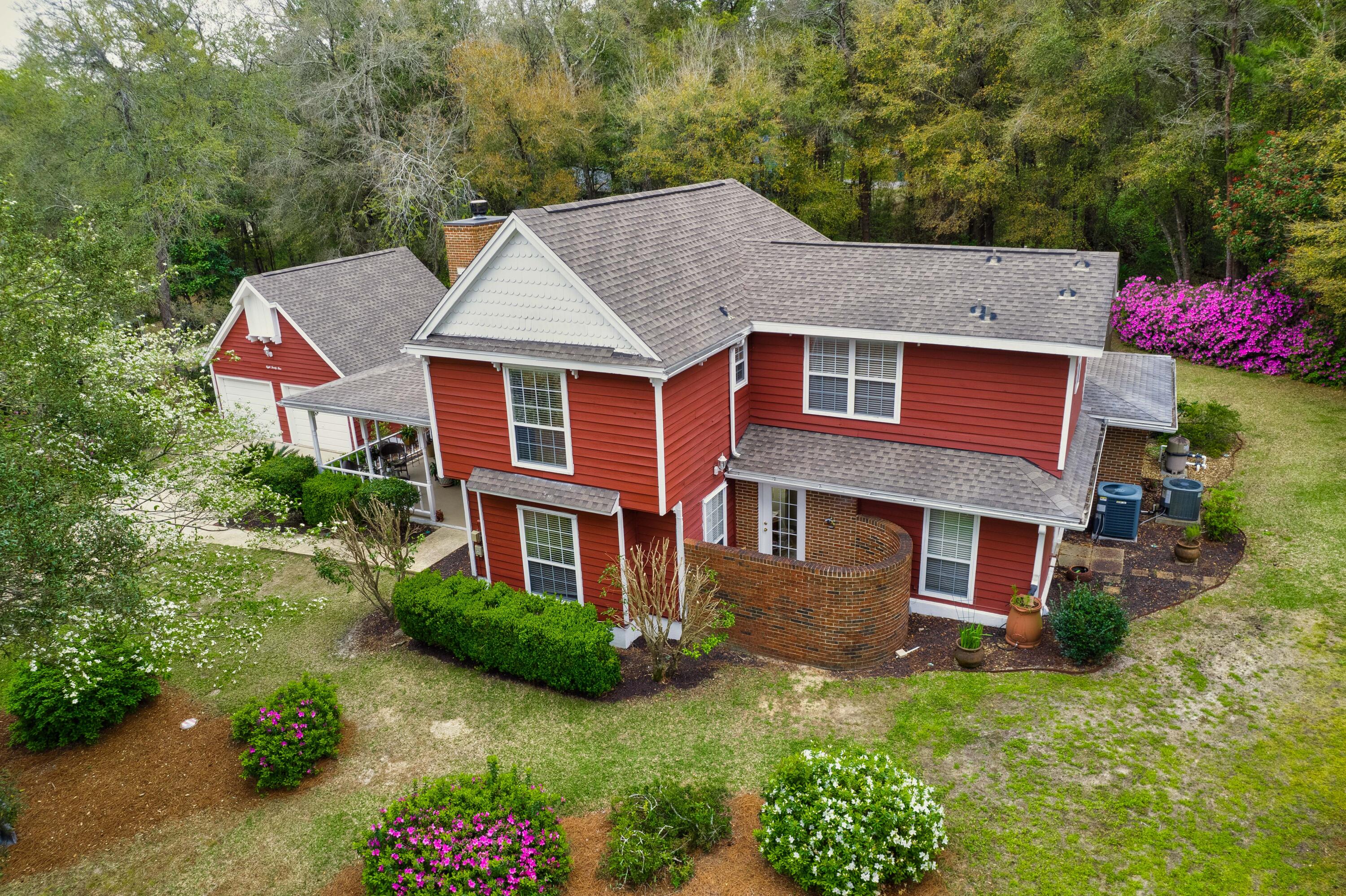 821 Lake Amick Drive