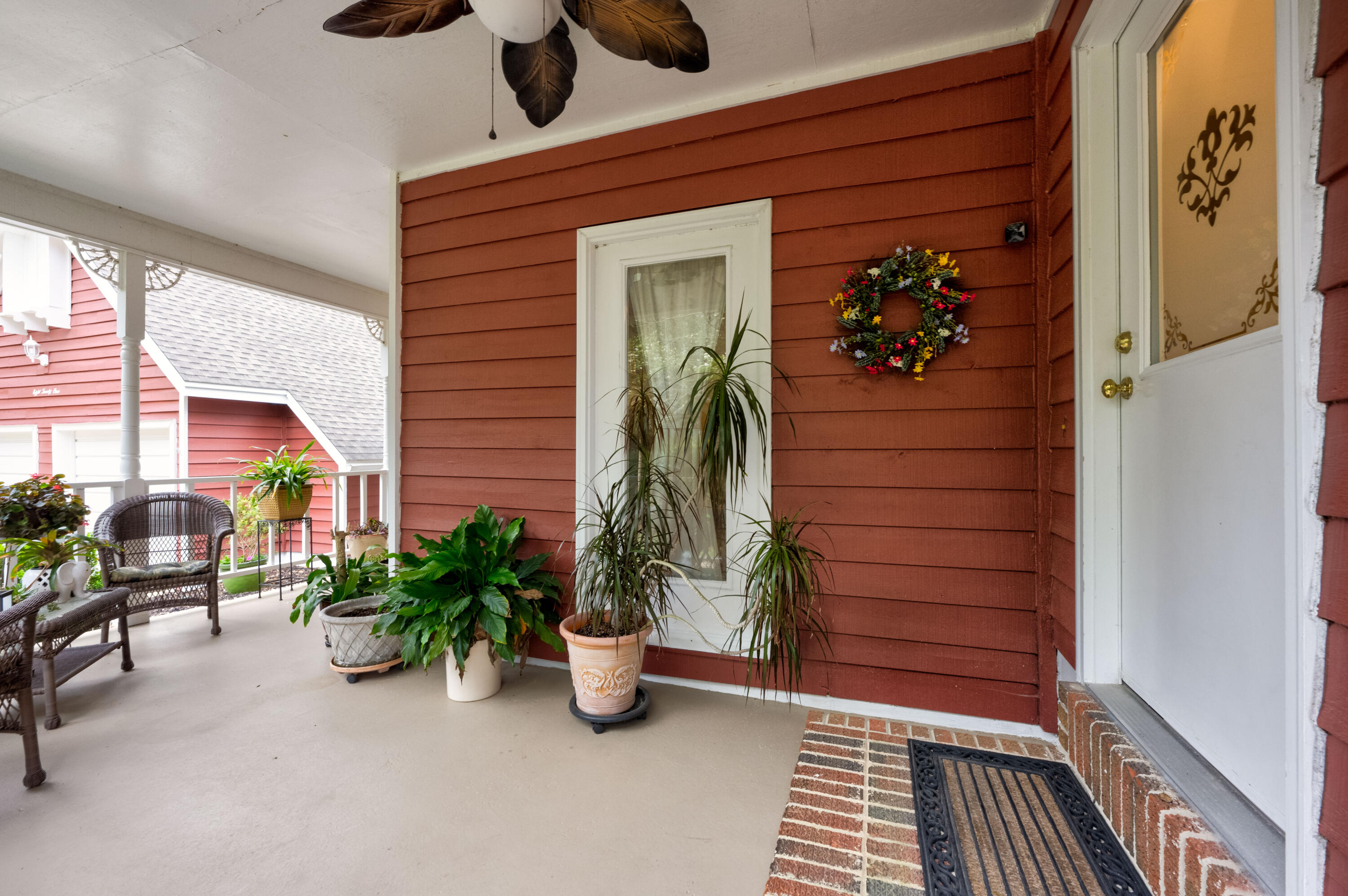 821 Lake Amick Drive