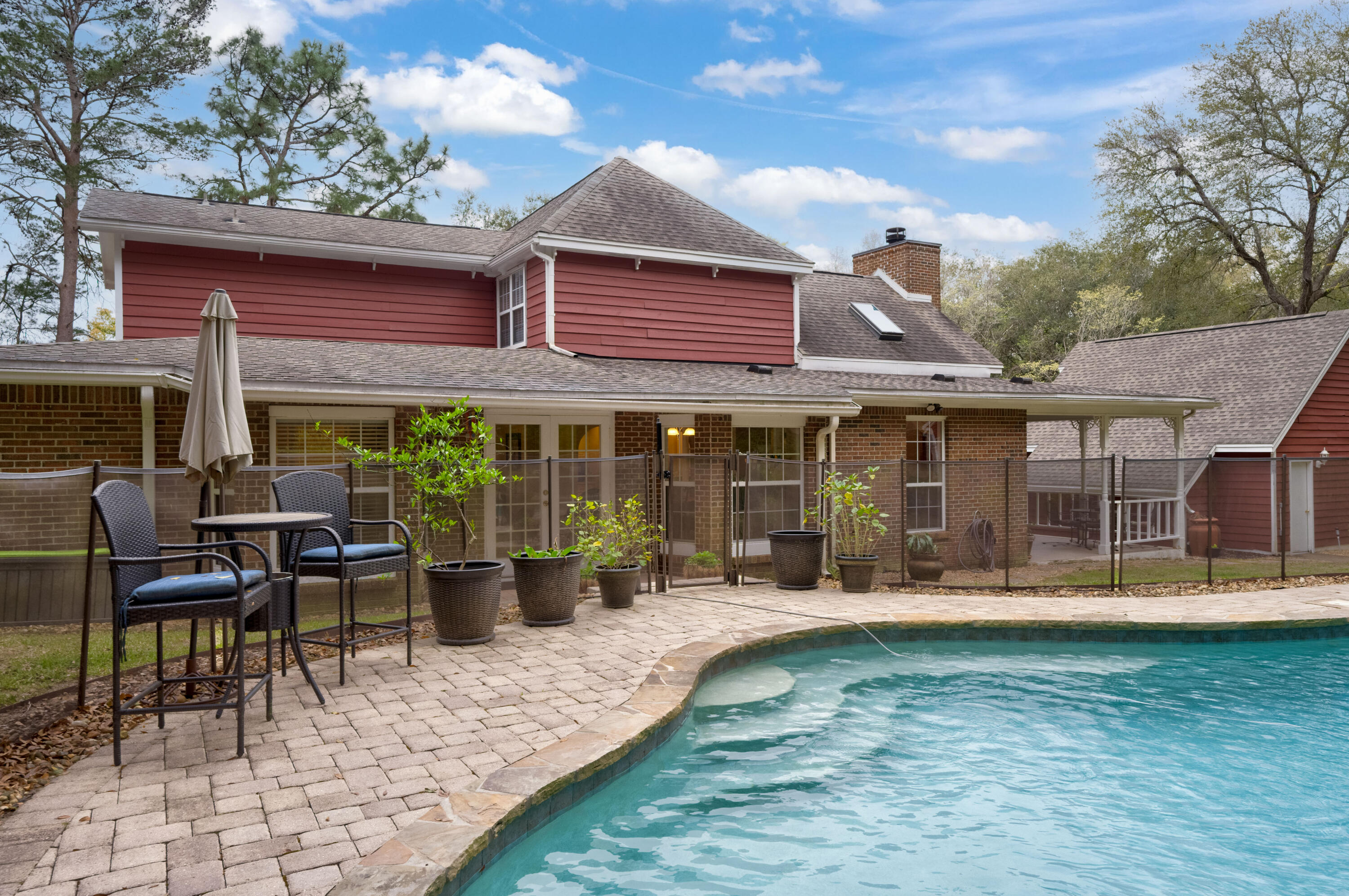 821 Lake Amick Drive