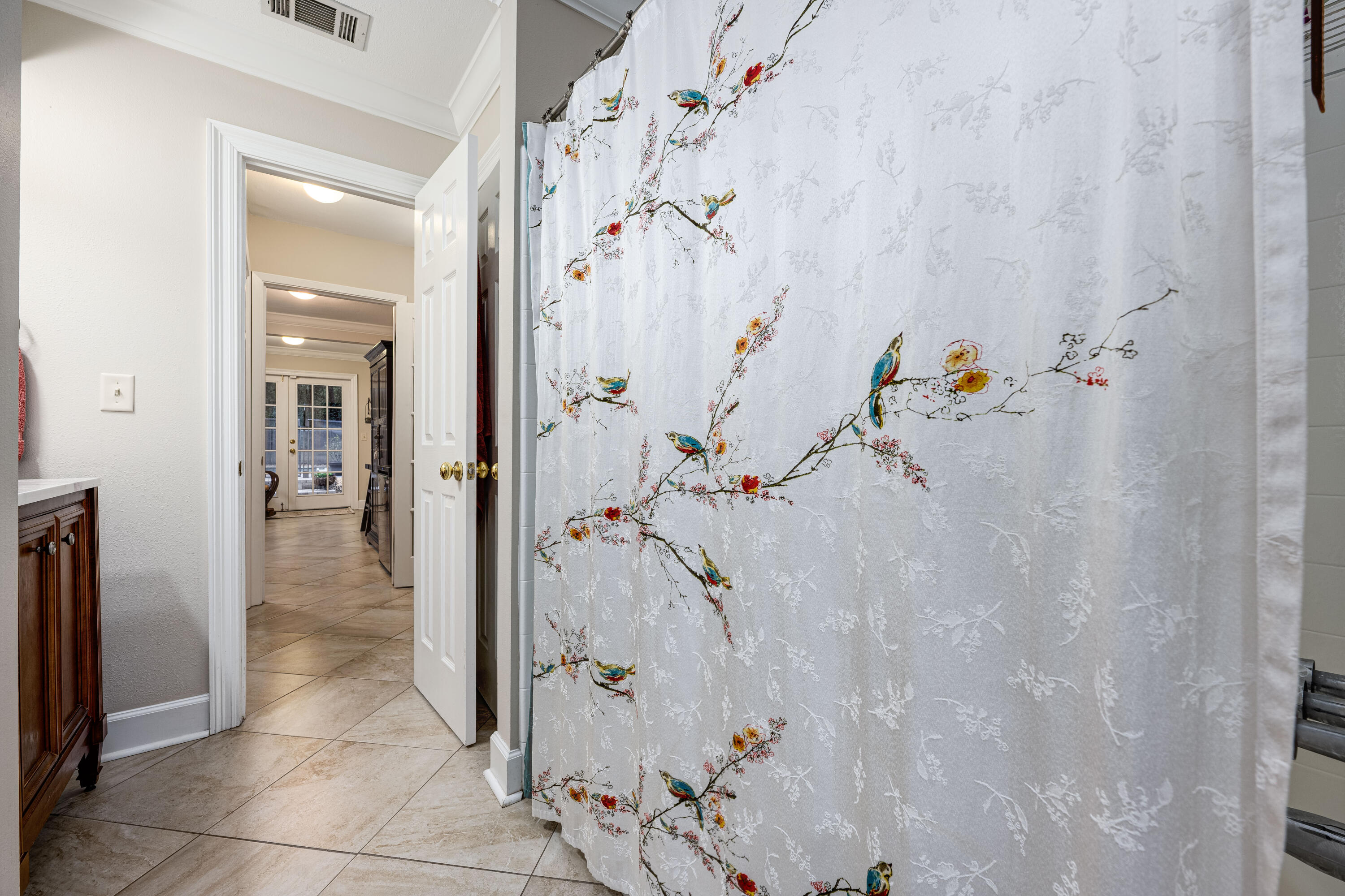 821 Lake Amick Drive