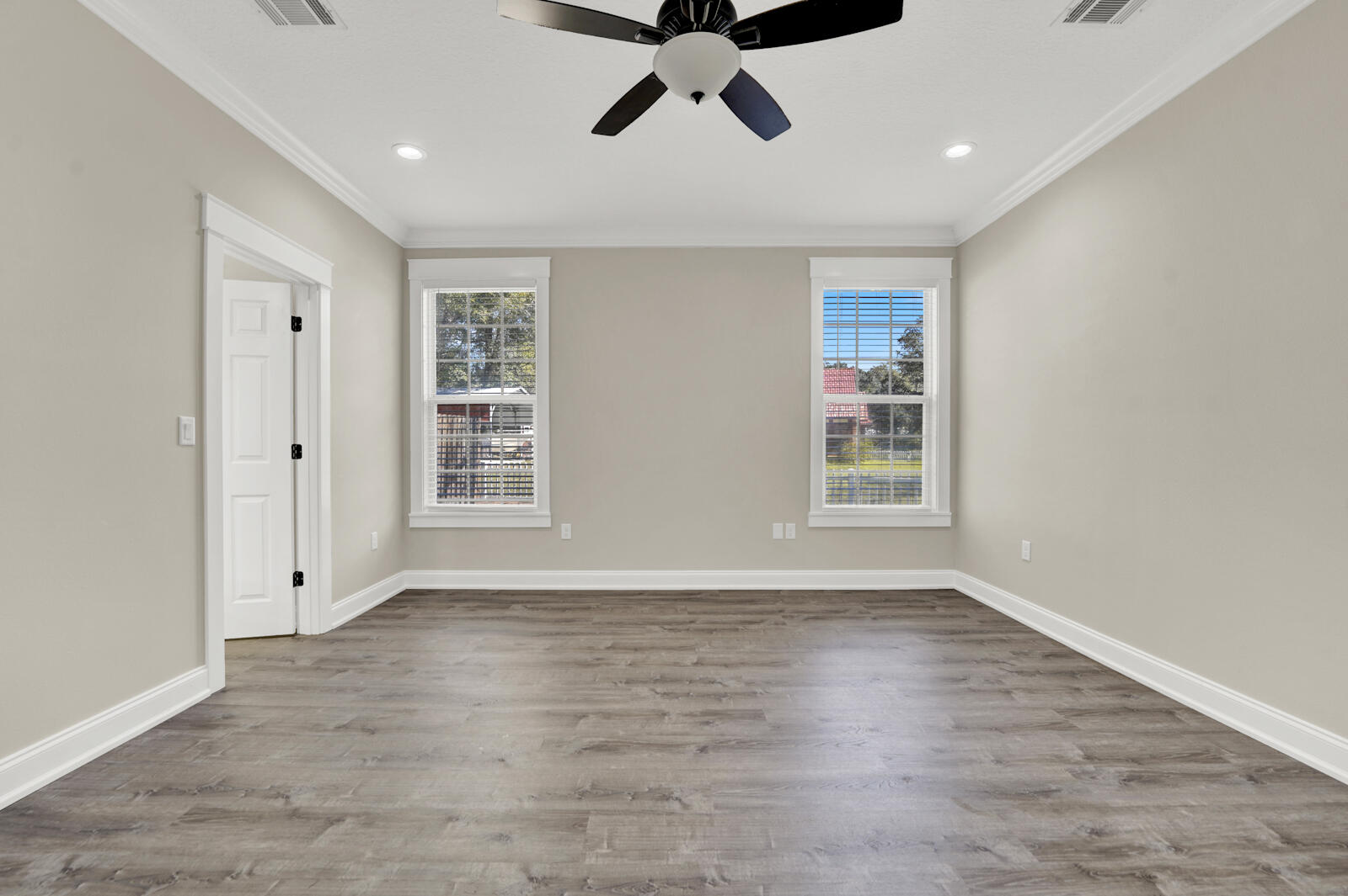 252 Waterview Cove Drive
