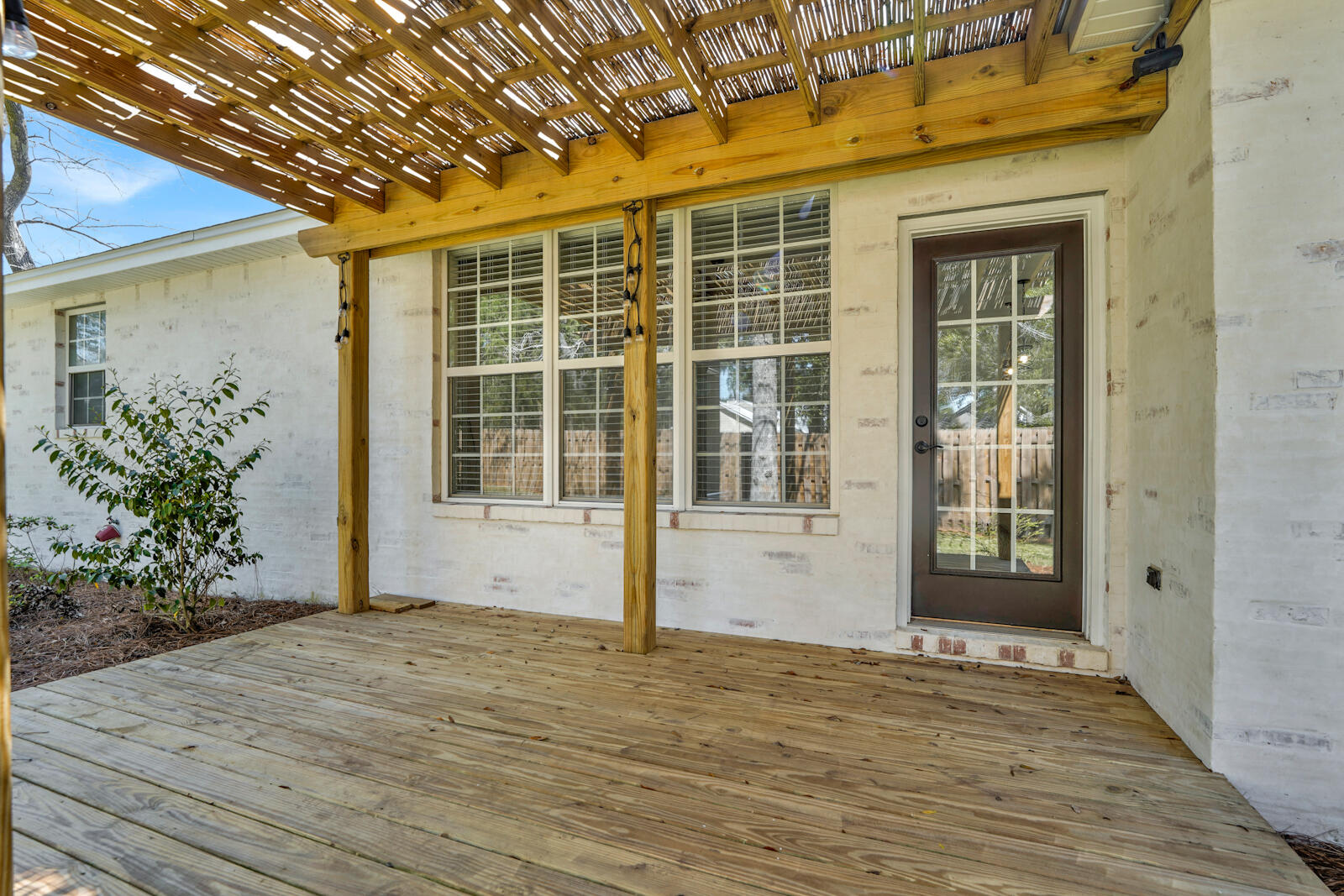 252 Waterview Cove Drive