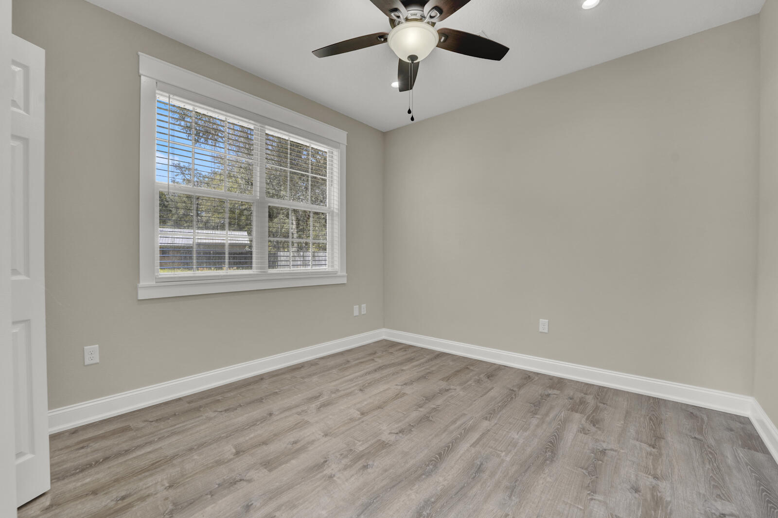 252 Waterview Cove Drive