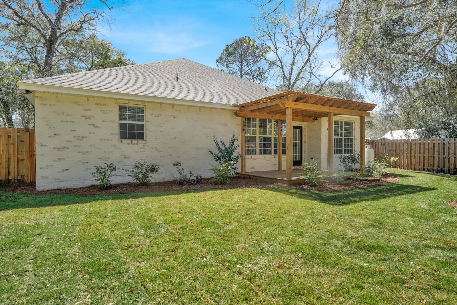252 Waterview Cove Drive