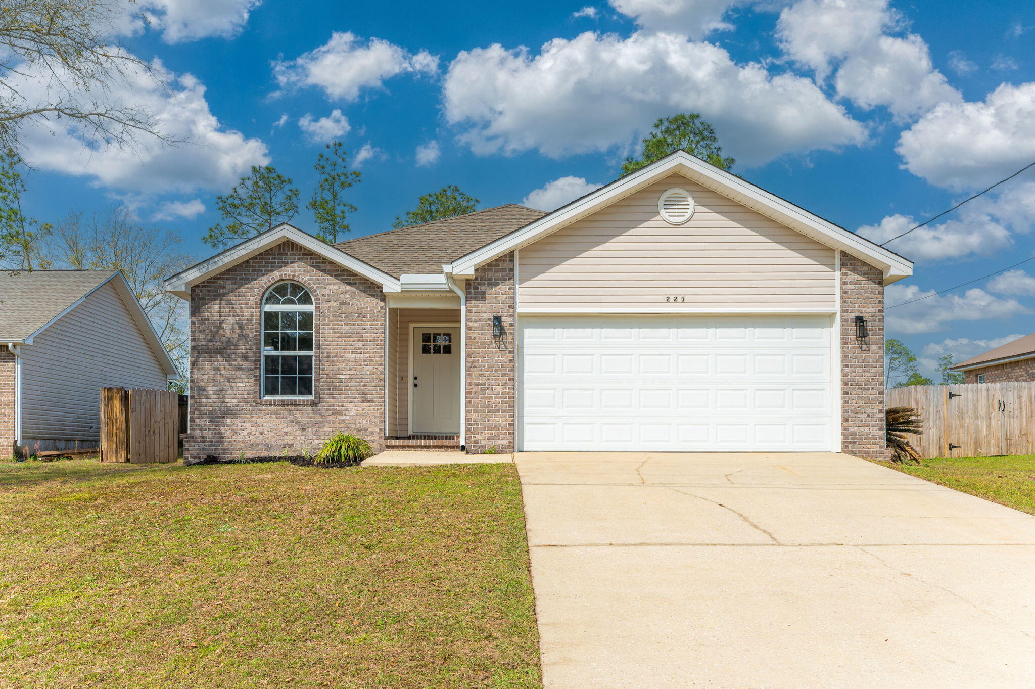 221 Tiffot Court