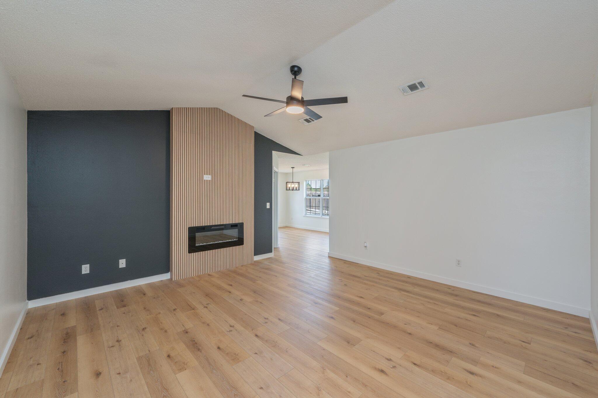 221 Tiffot Court