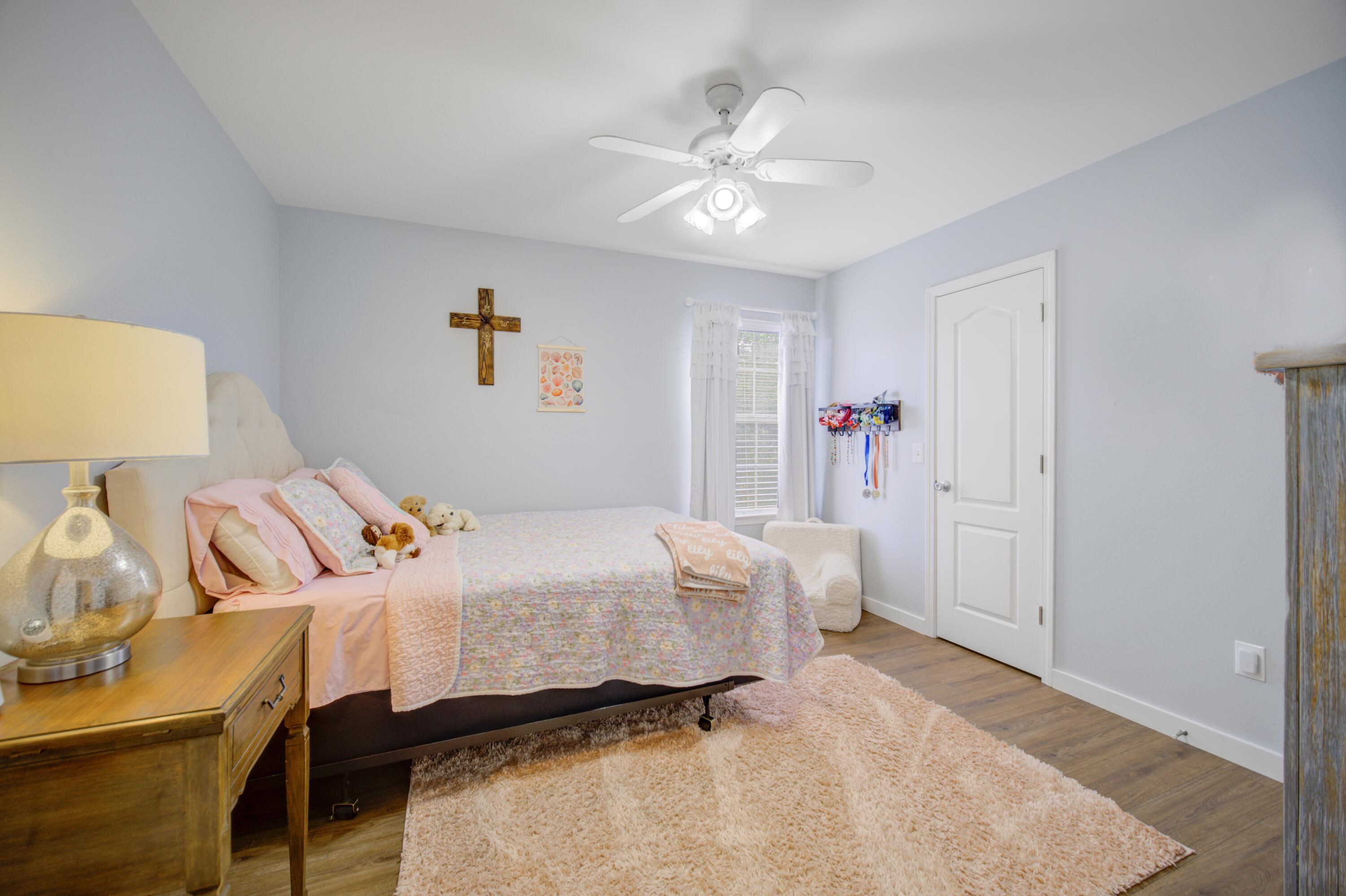 1268 Laura Lane