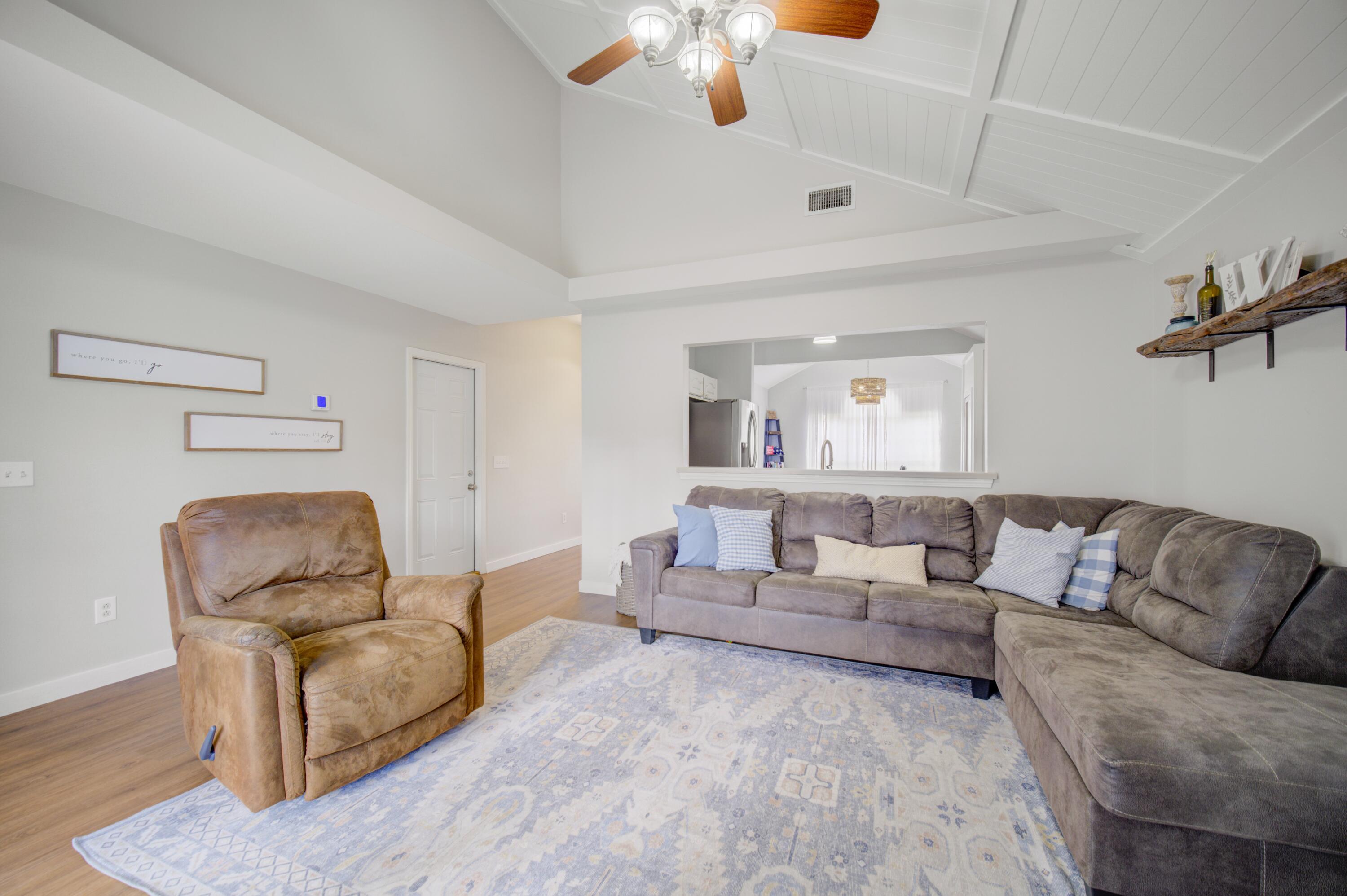 1268 Laura Lane