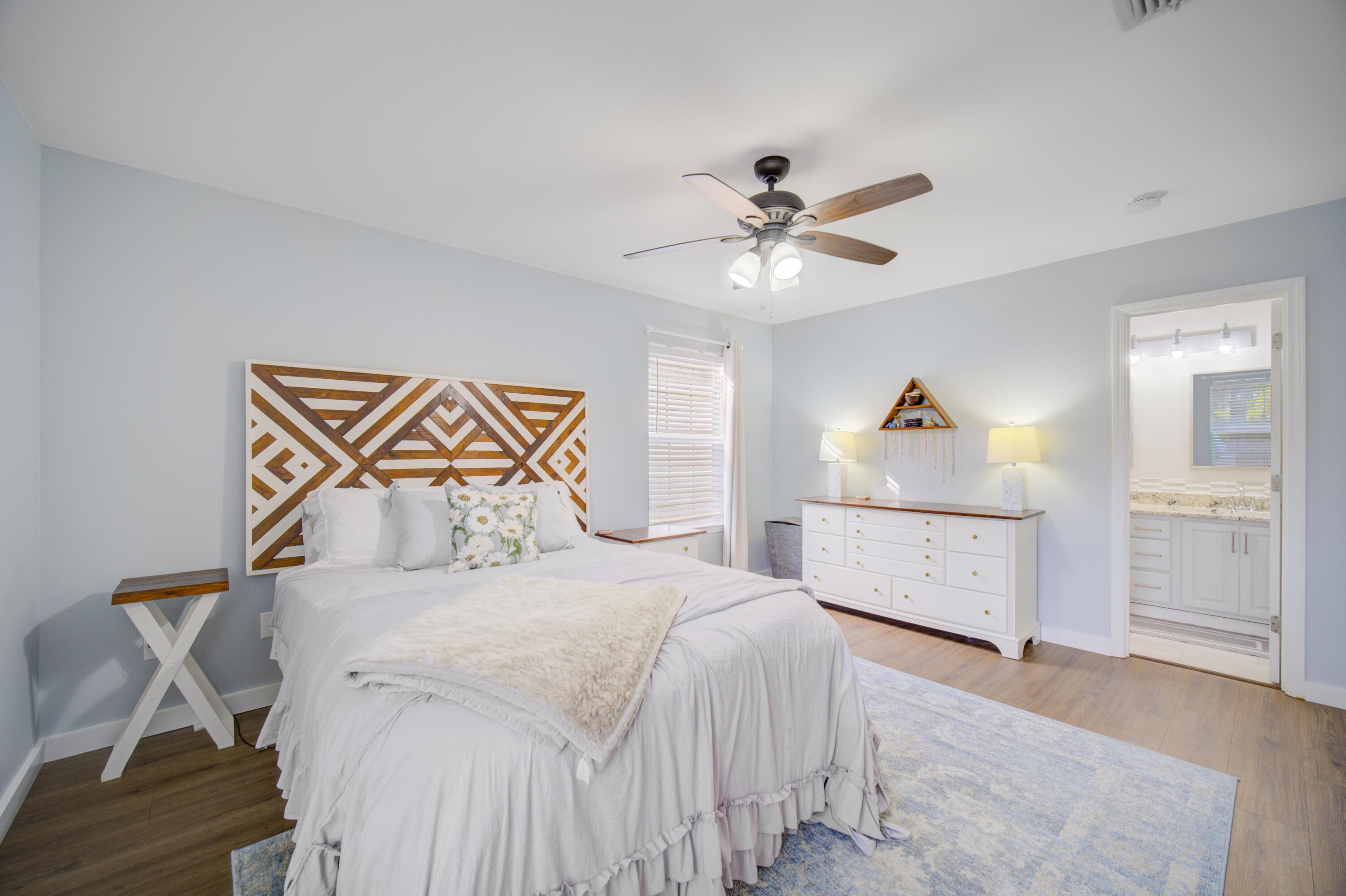 1268 Laura Lane