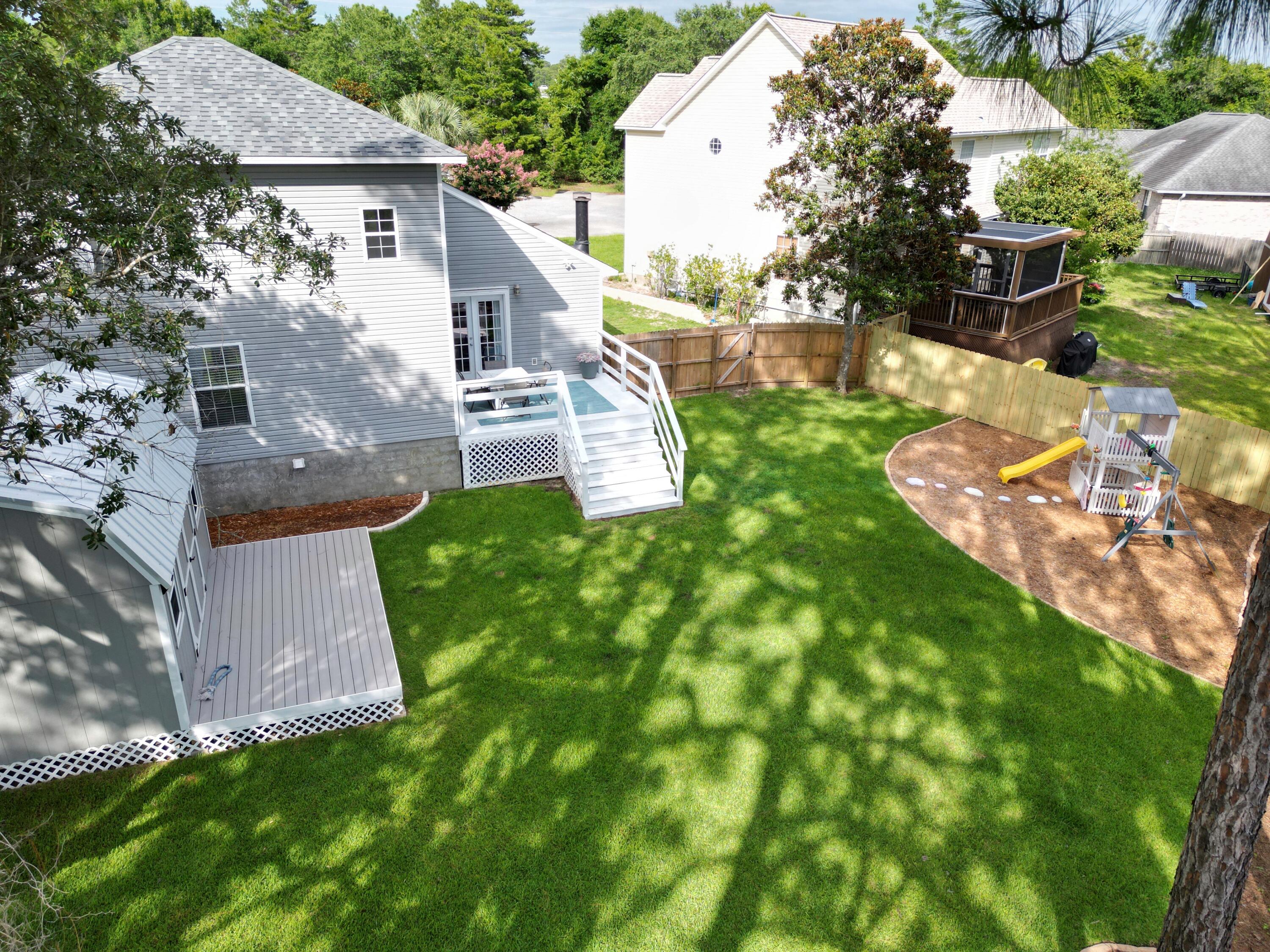 1268 Laura Lane