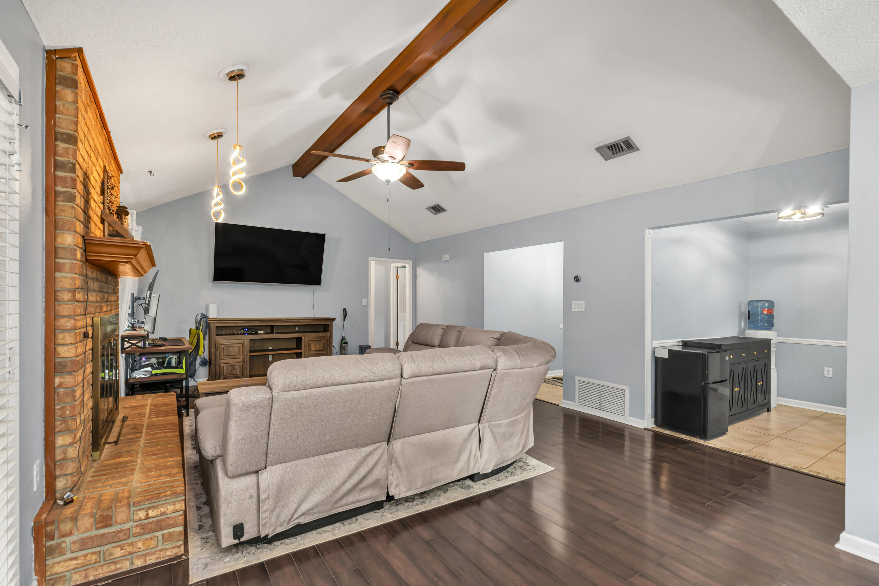 1029 Boulevard De La Parisenne