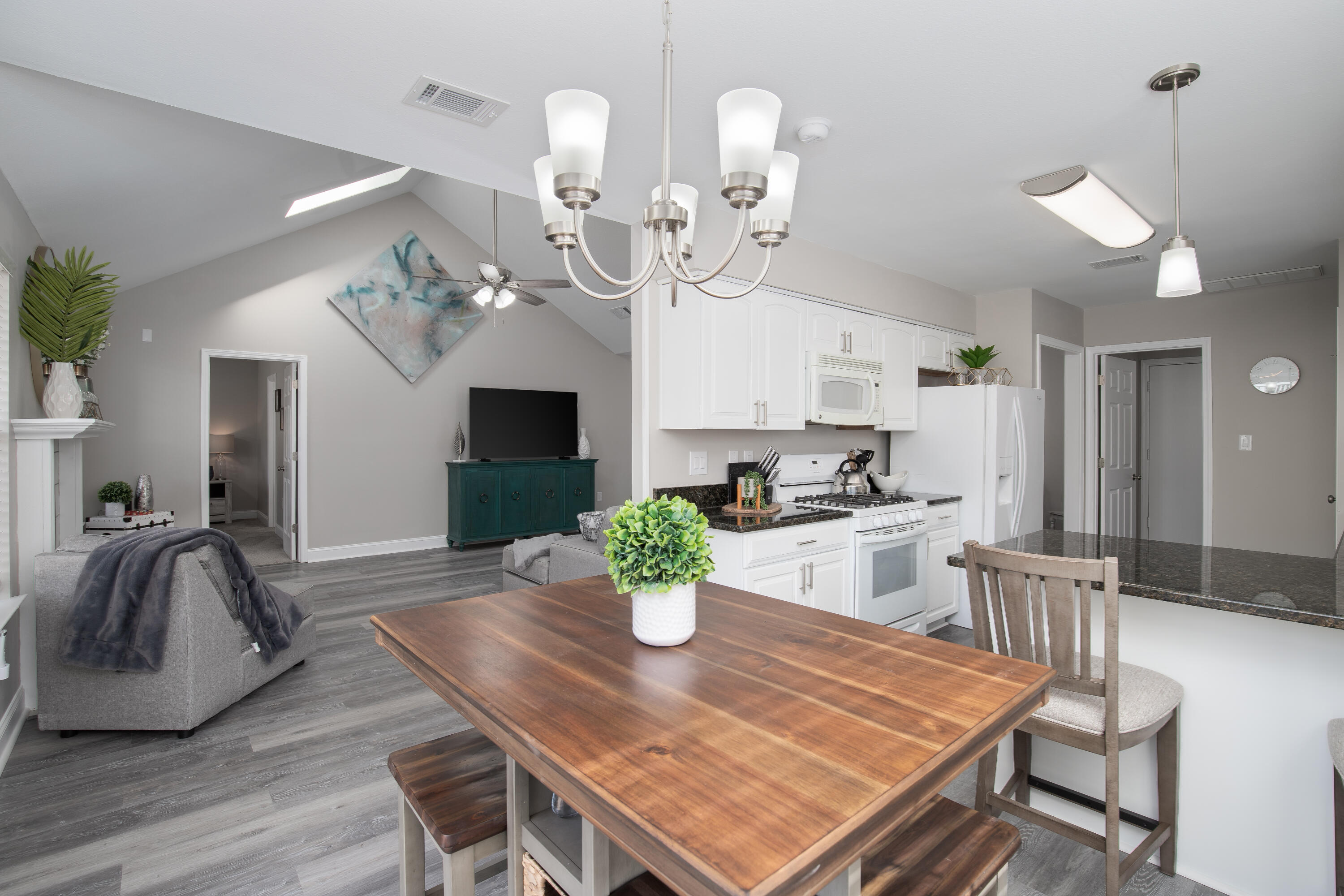 433 Sandy Ridge Circle