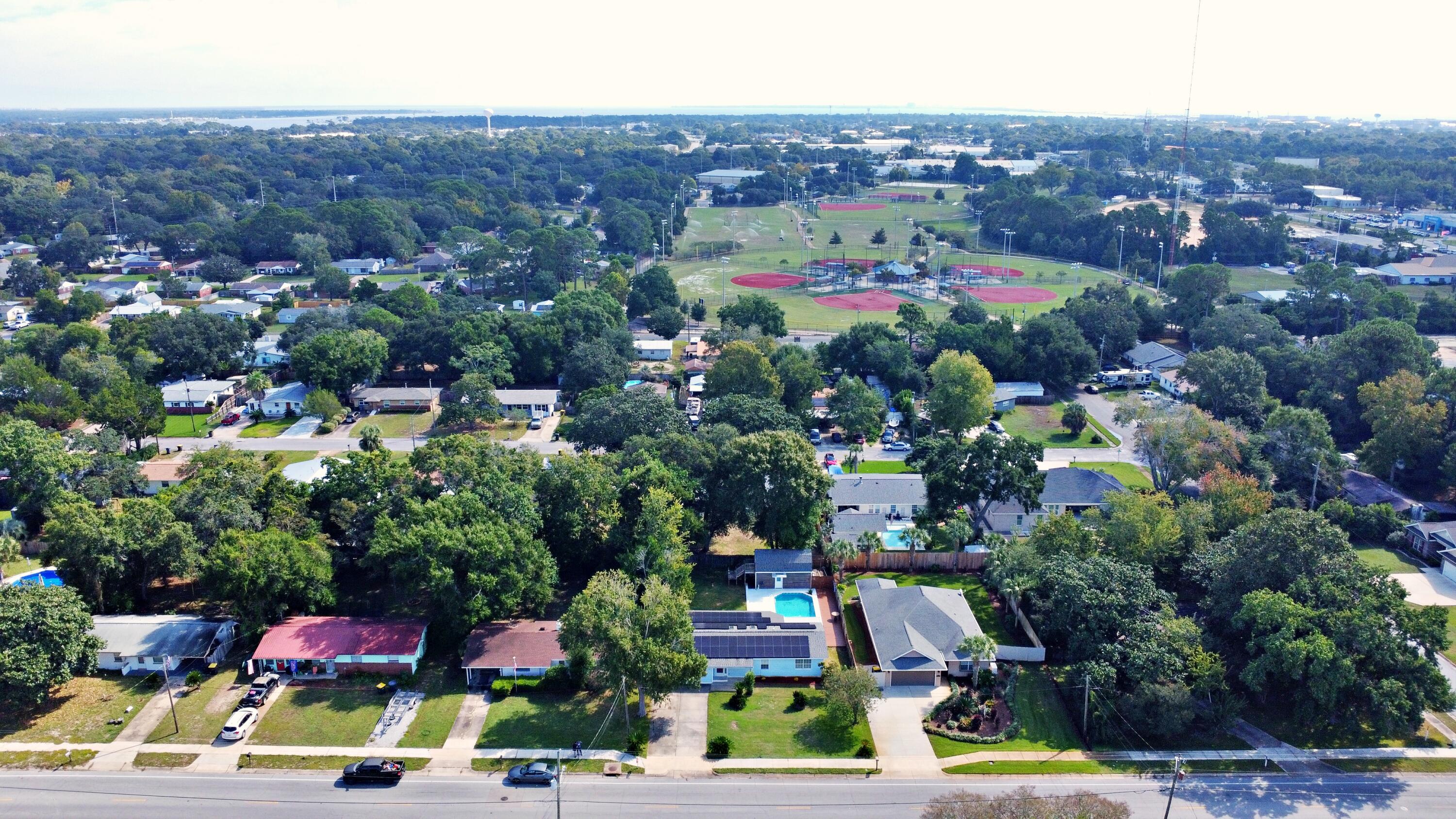 25 NW Memorial Parkway