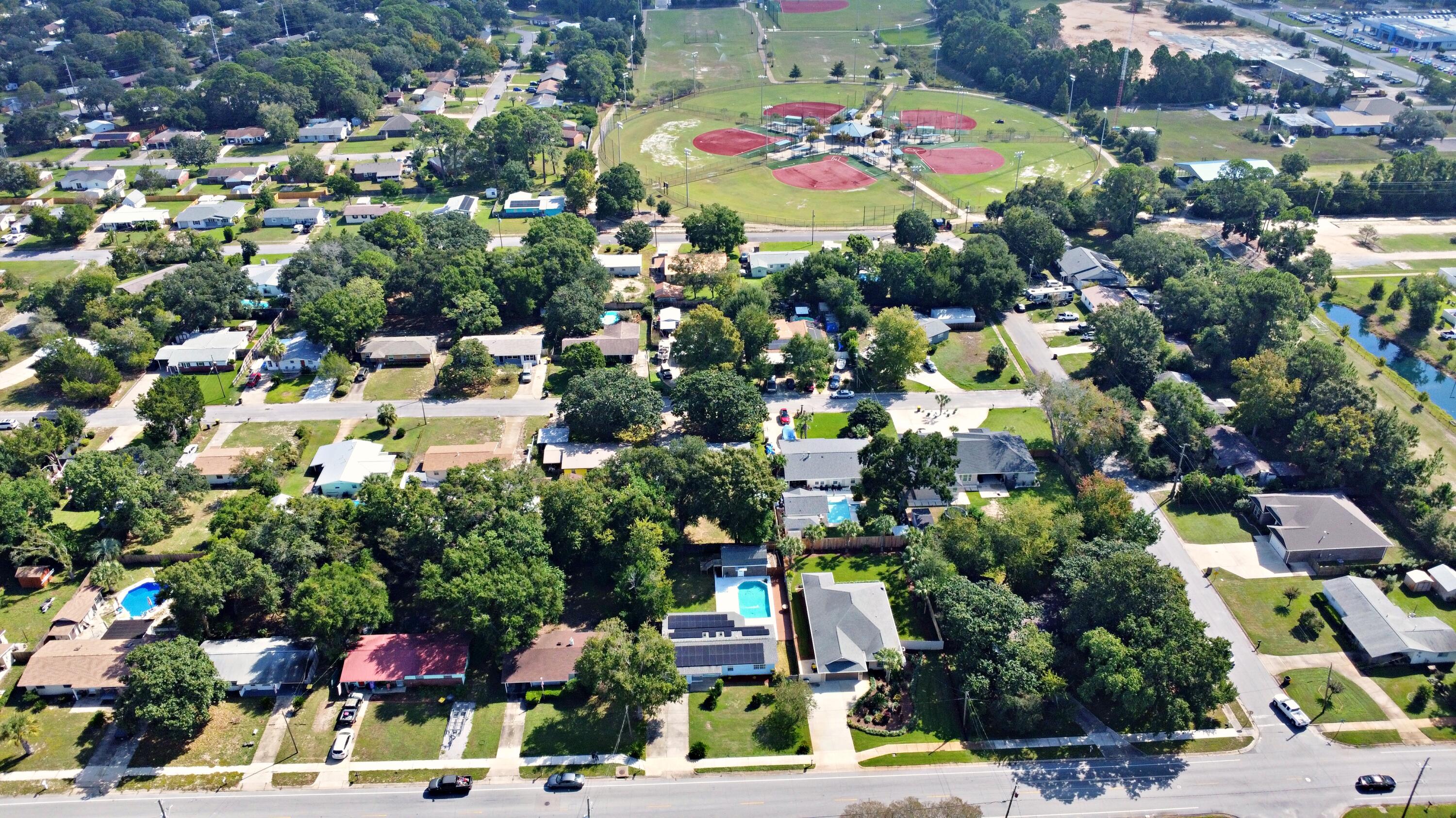 25 NW Memorial Parkway