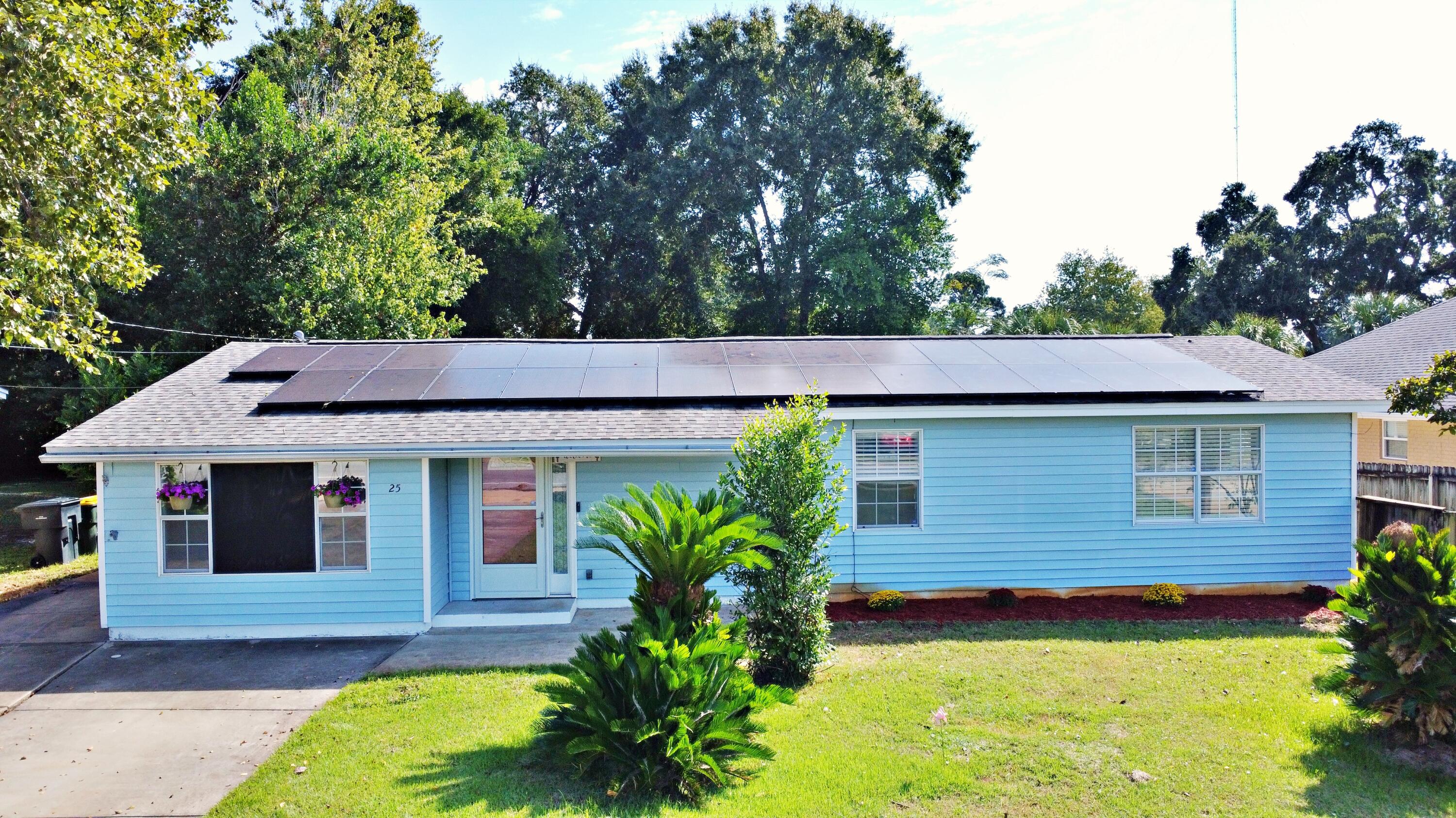 25 NW Memorial Parkway