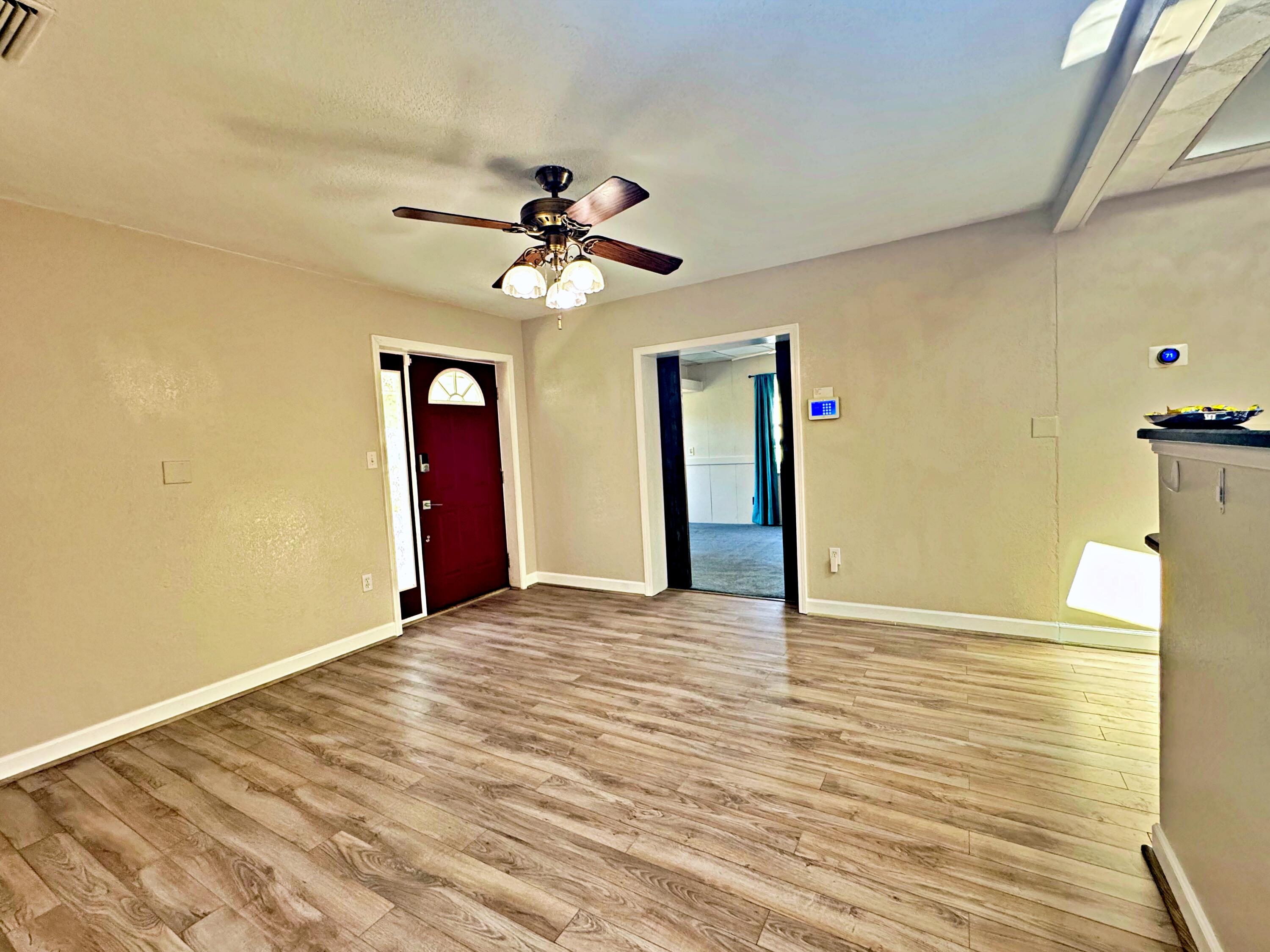 25 NW Memorial Parkway