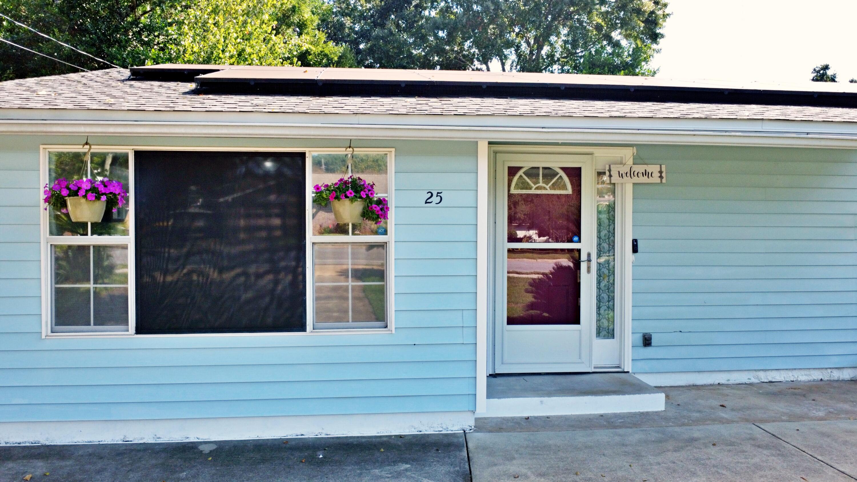 25 NW Memorial Parkway