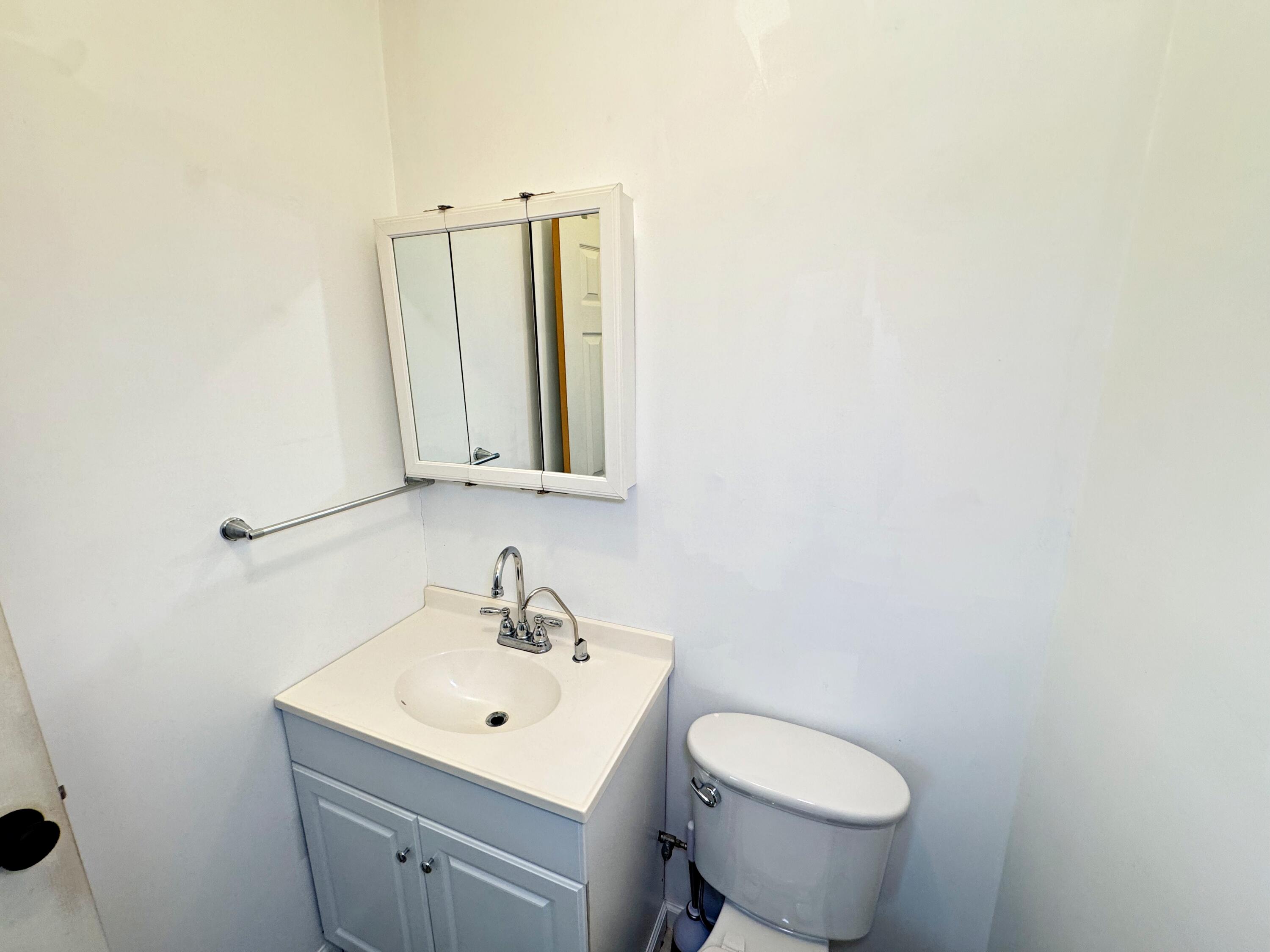 25 NW Memorial Parkway