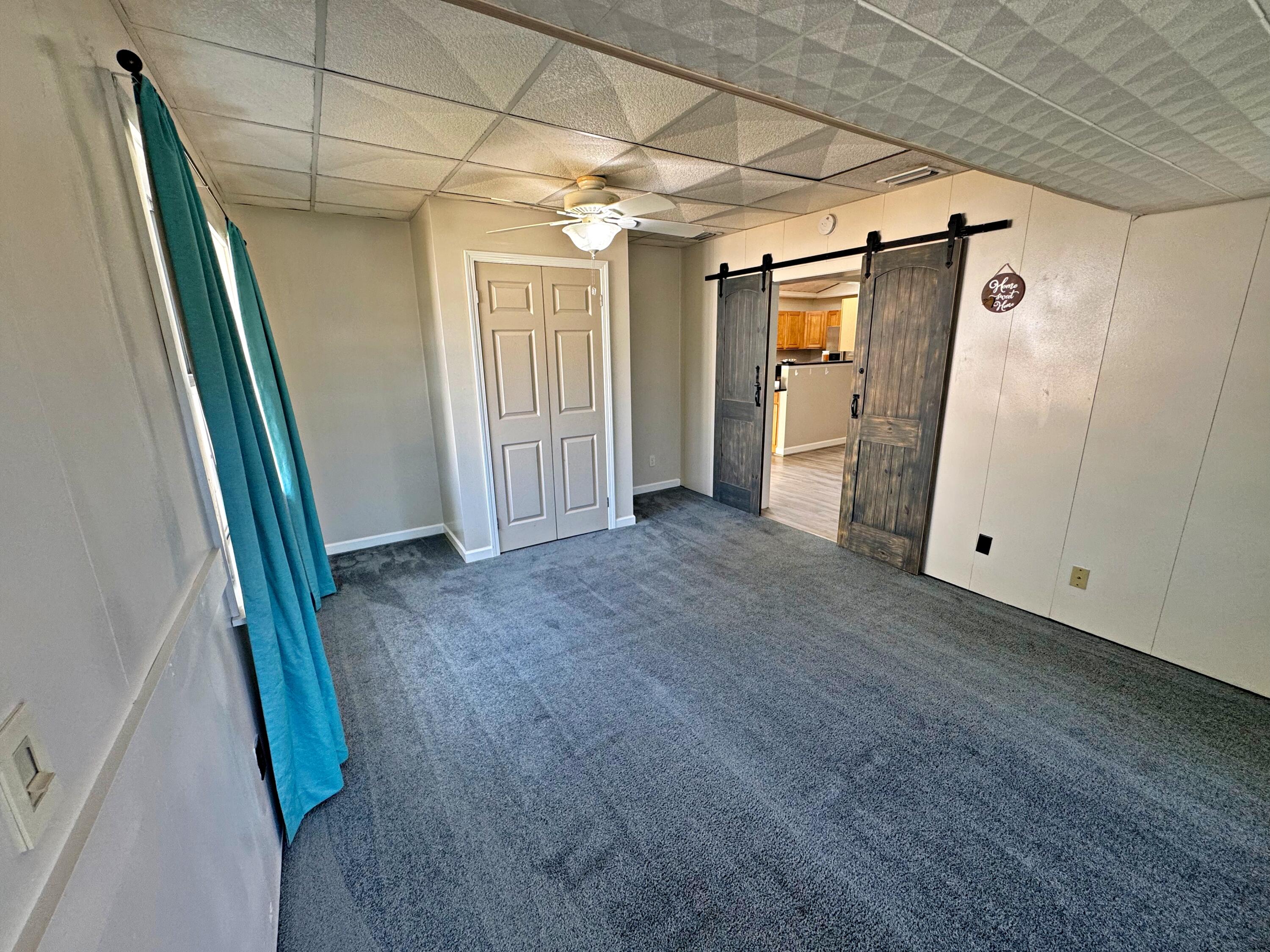 25 NW Memorial Parkway
