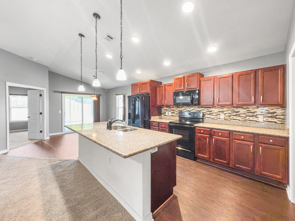 125 Lillian Way