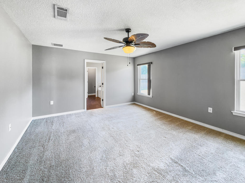 125 Lillian Way