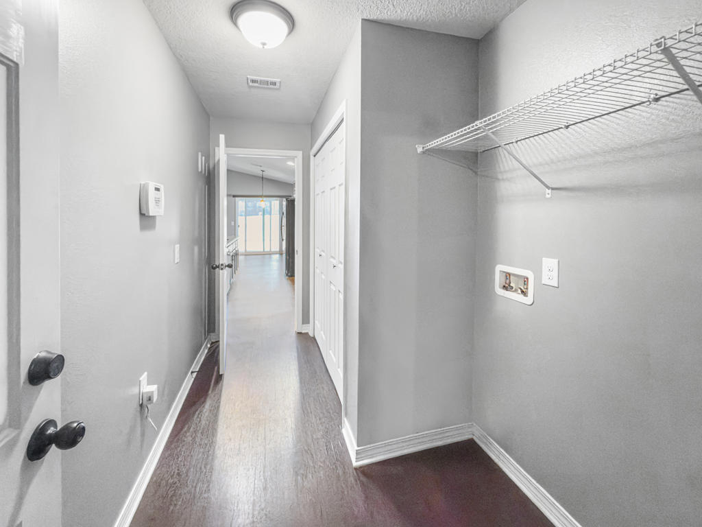 125 Lillian Way