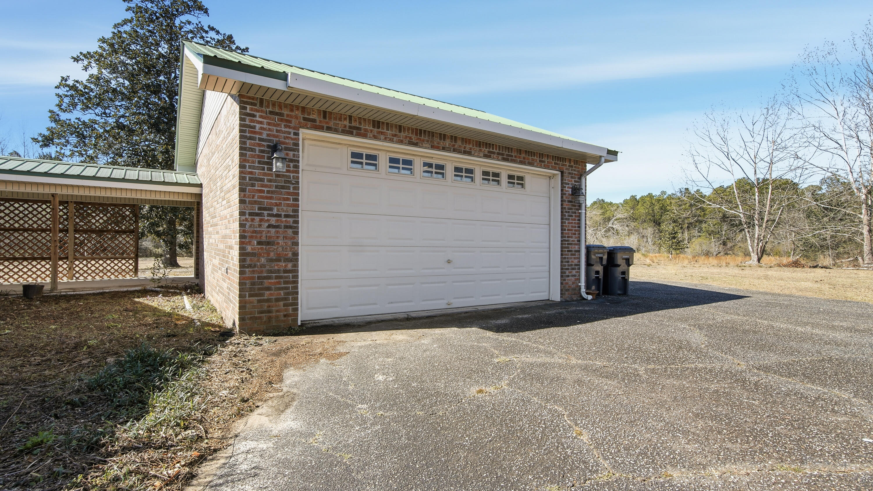 23203 N Us Highway 331