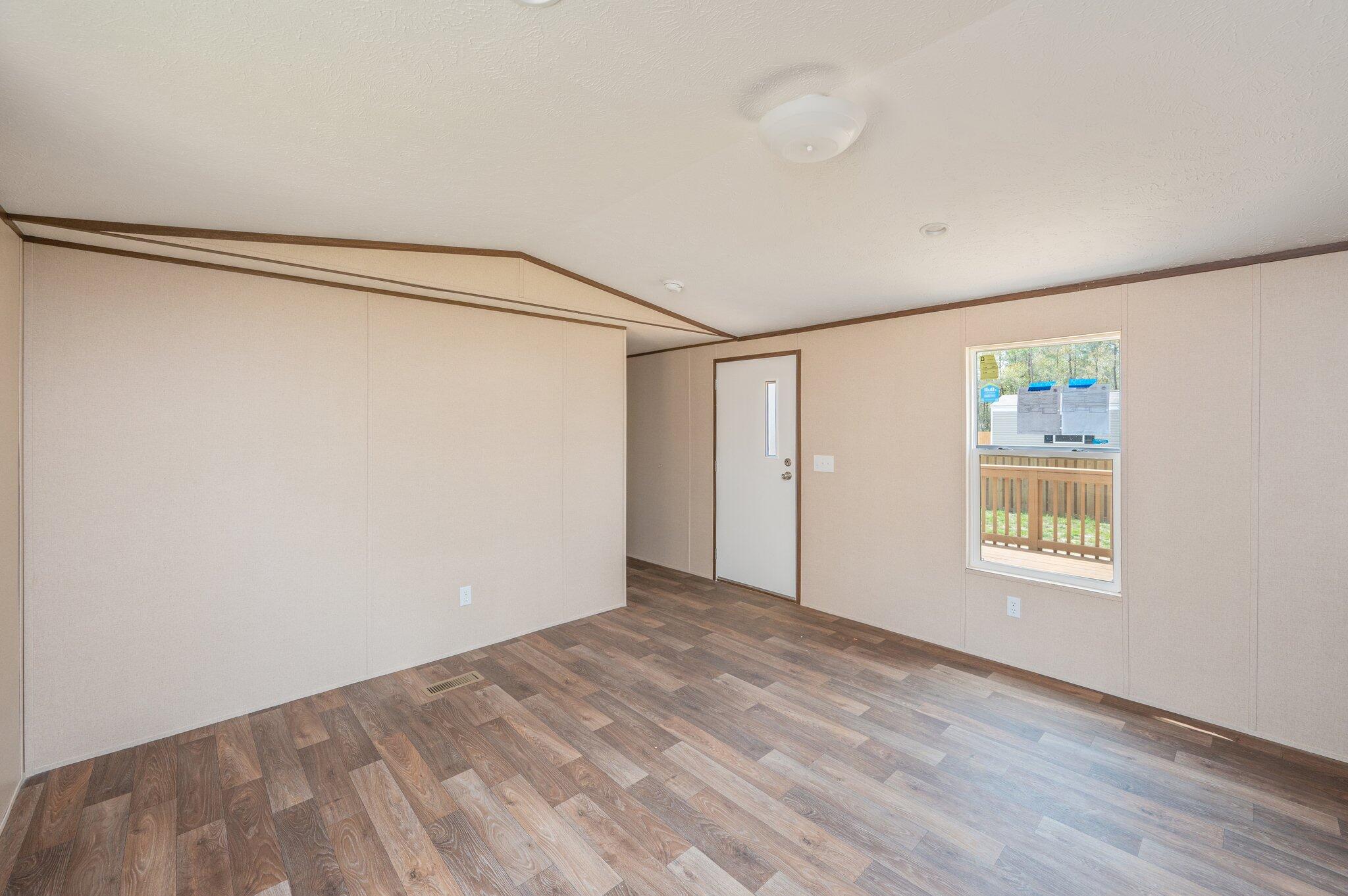 382 W ROYAL PALM AVE, DeFuniak Springs