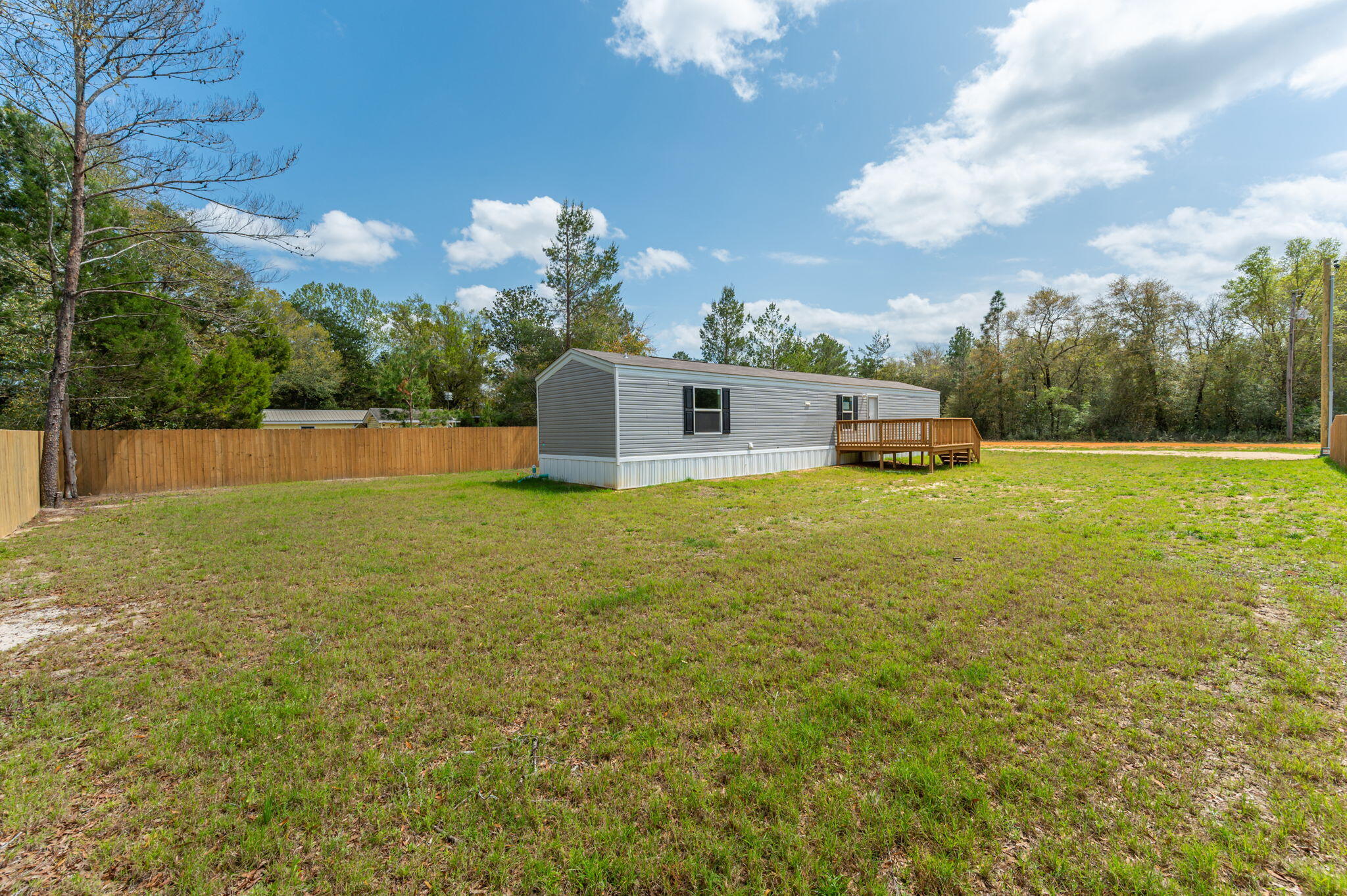 382 W ROYAL PALM AVE, DeFuniak Springs