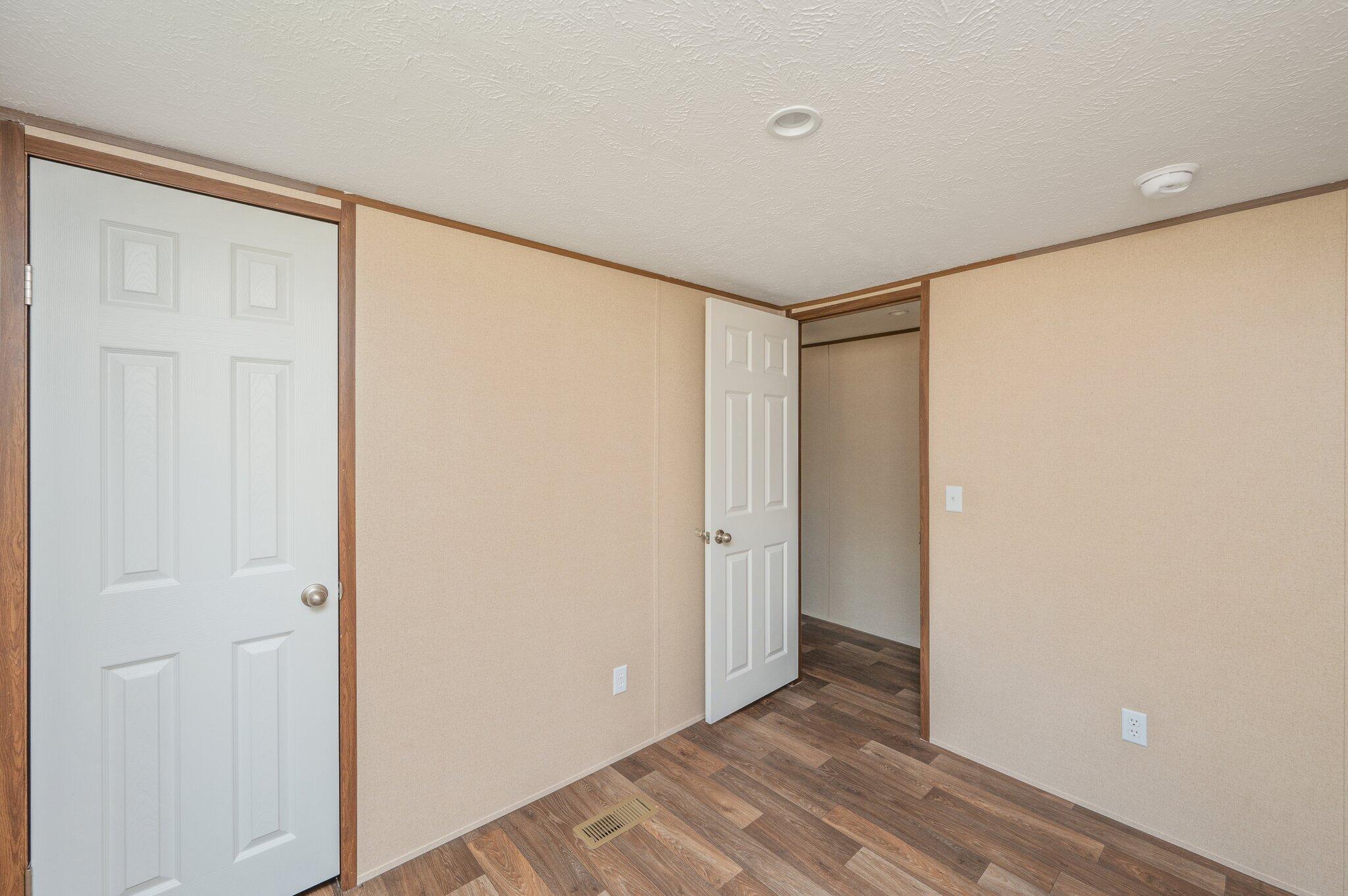 382 W ROYAL PALM AVE, DeFuniak Springs