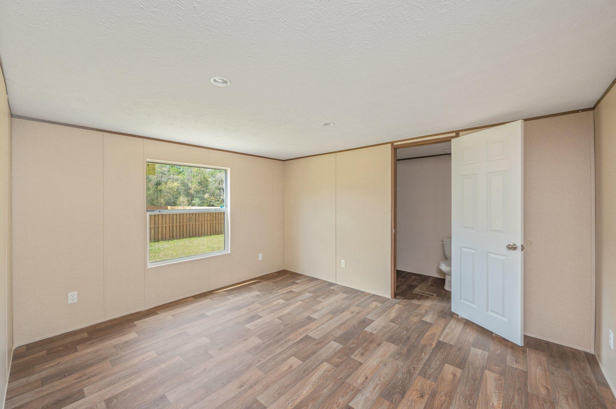 382 W ROYAL PALM AVE, DeFuniak Springs