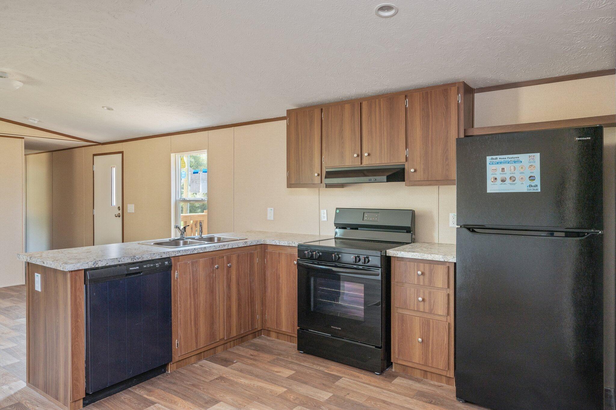 382 W ROYAL PALM AVE, DeFuniak Springs