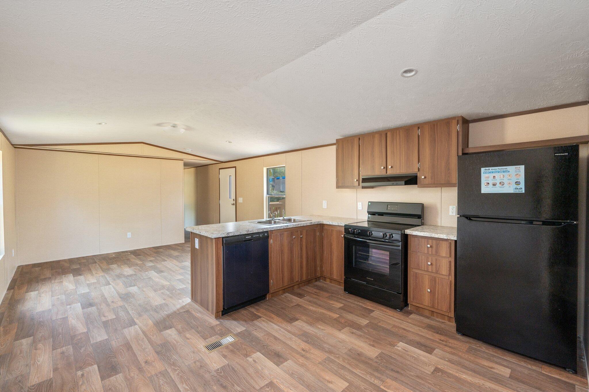 382 W ROYAL PALM AVE, DeFuniak Springs
