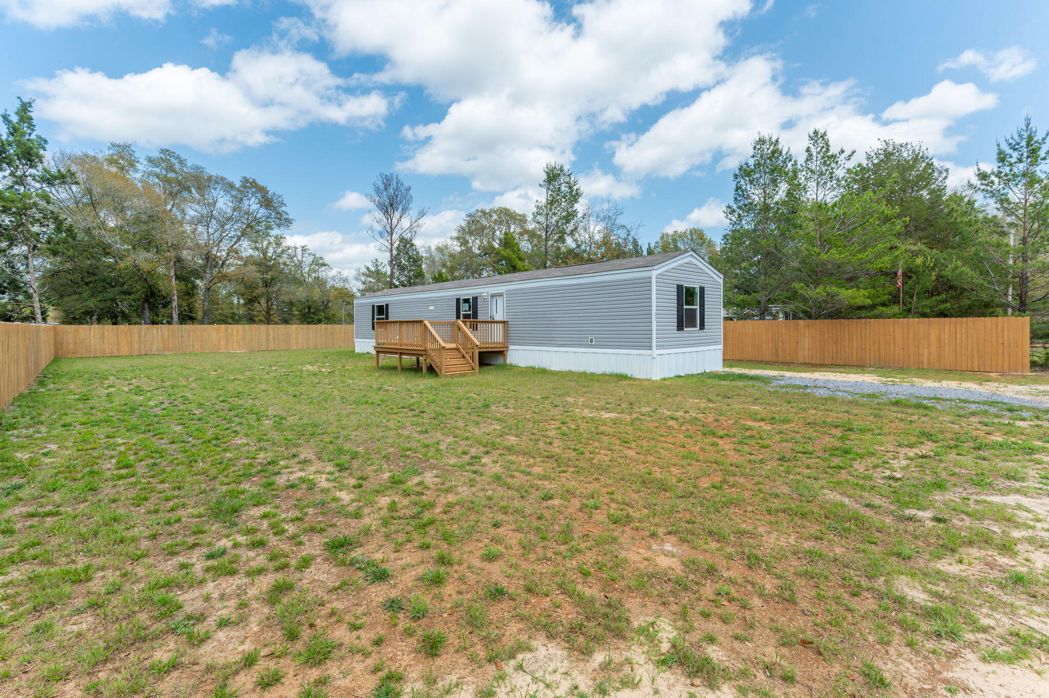382 W ROYAL PALM AVE, DeFuniak Springs